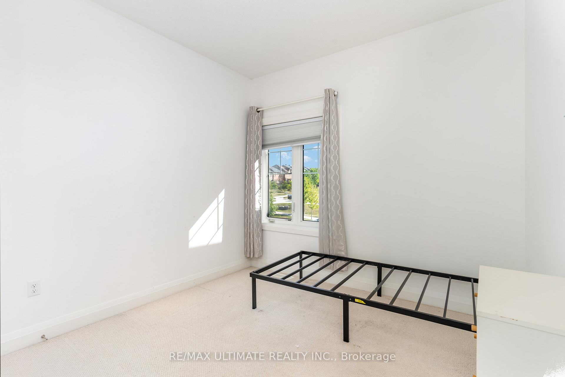 Photo 17 of 92 Harbord Street, Markham, Berczy — HOMEH