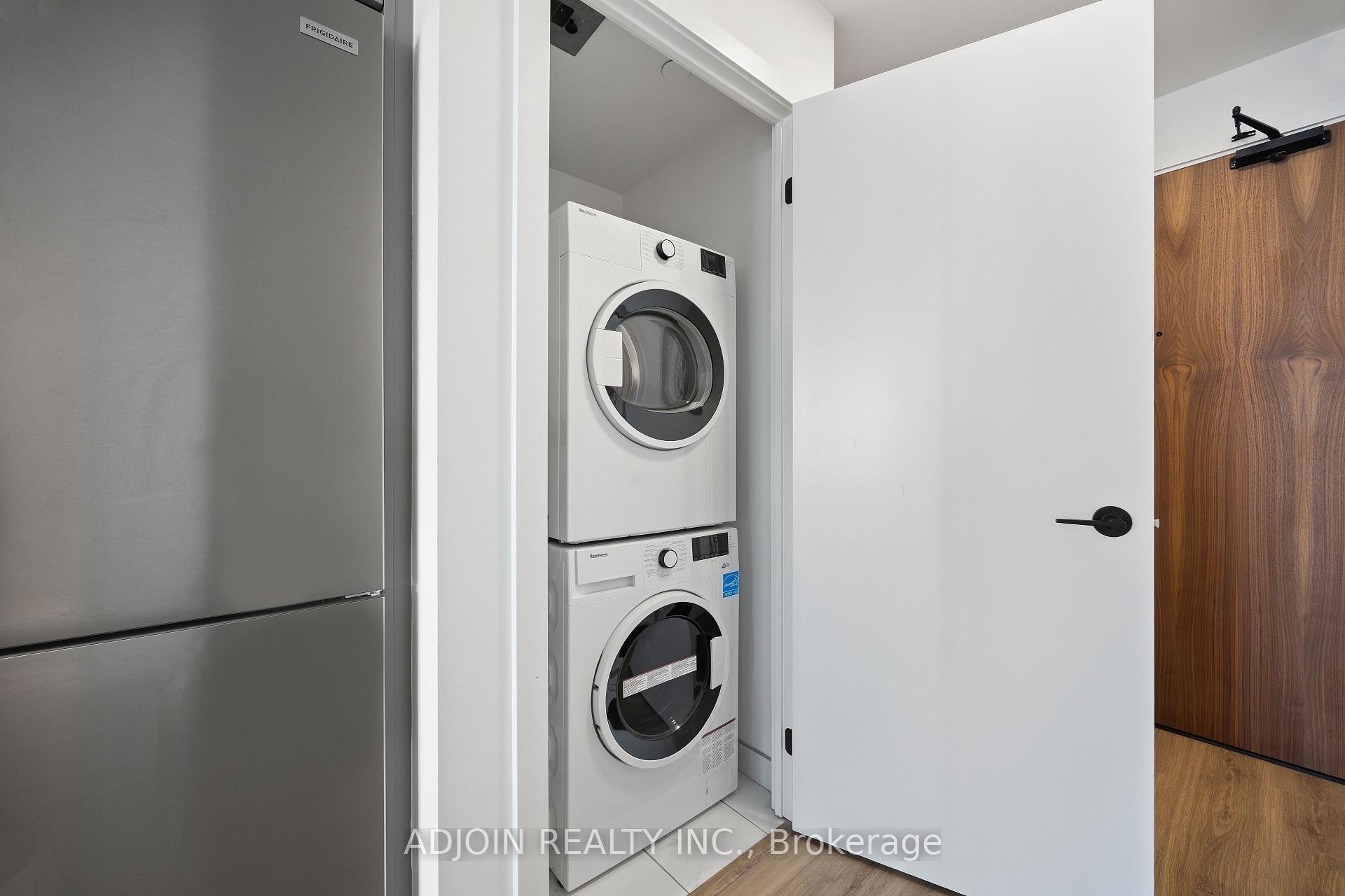 Photo 8 of Unit 201, 10 Lagerfeld Dr, Brampton, Brampton North — HOMEH