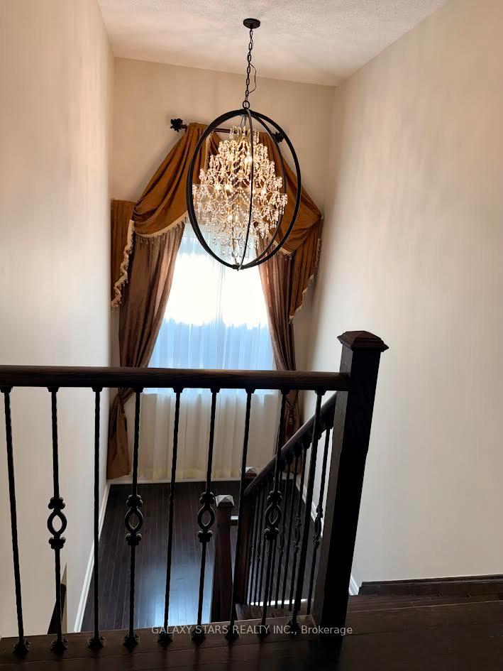 Photo 14 of 7 Hua Du Avenue, Markham, Berczy — HOMEH