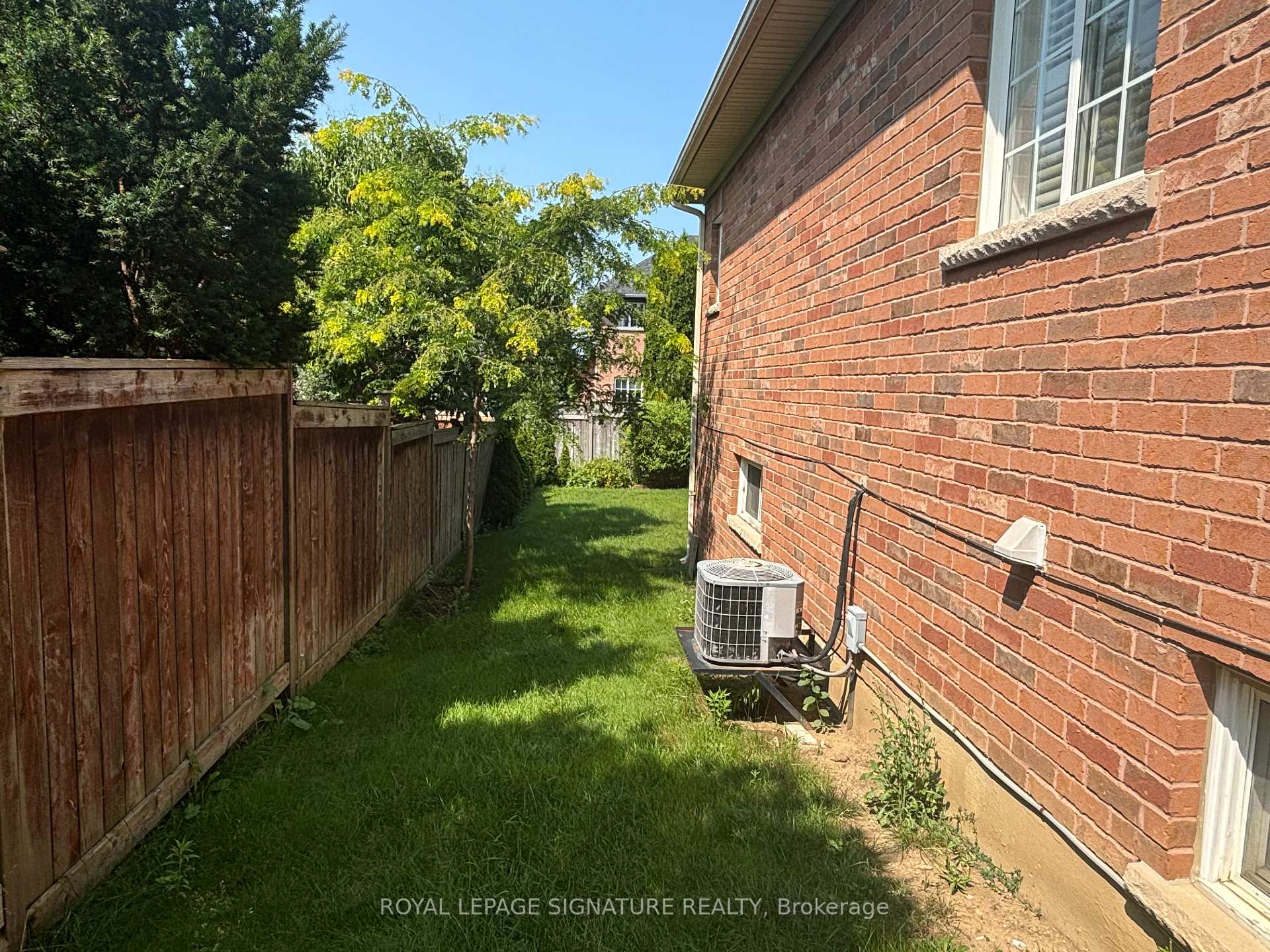 Photo 11 of Unit Bsmt, 72 Velmar Drive N, Vaughan, East Woodbridge — HOMEH