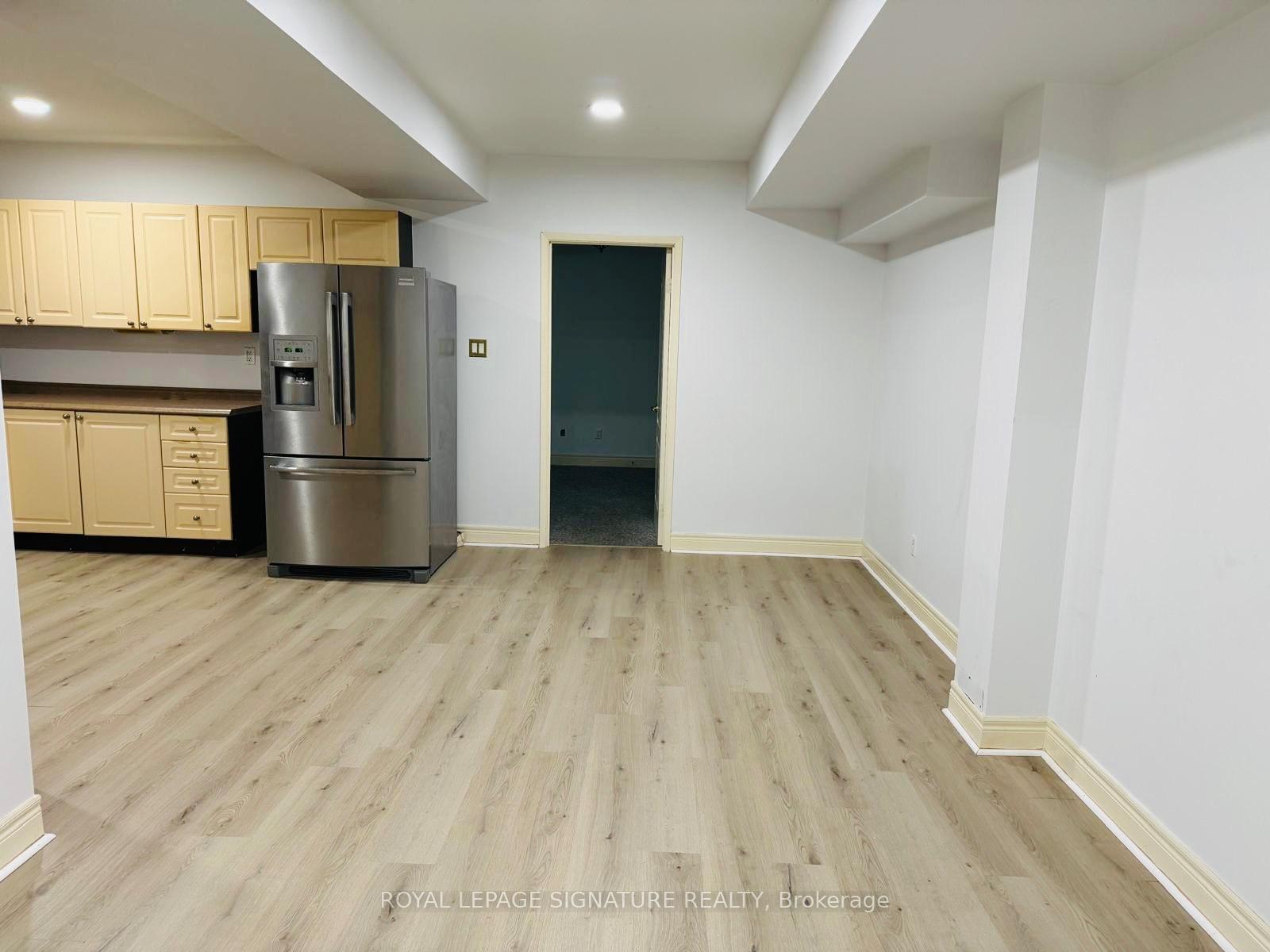 Photo 4 of Unit Bsmt, 72 Velmar Drive N, Vaughan, East Woodbridge — HOMEH