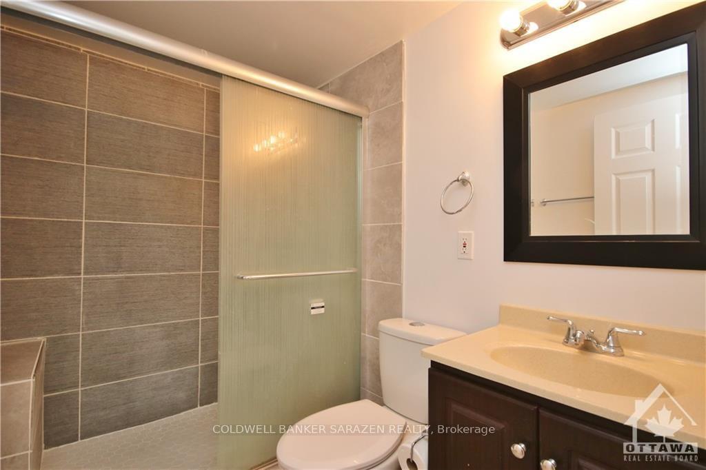 Photo 18 of 102 Akita Walk, Ottawa, Barrhaven - Strandherd — HOMEH