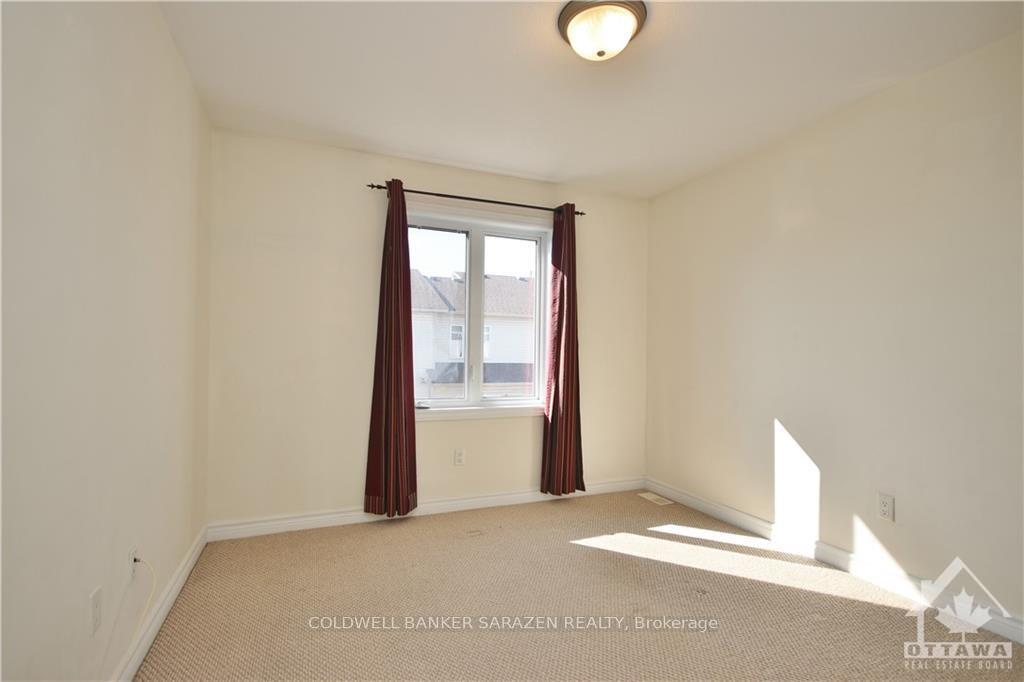 Photo 20 of 102 Akita Walk, Ottawa, Barrhaven - Strandherd — HOMEH