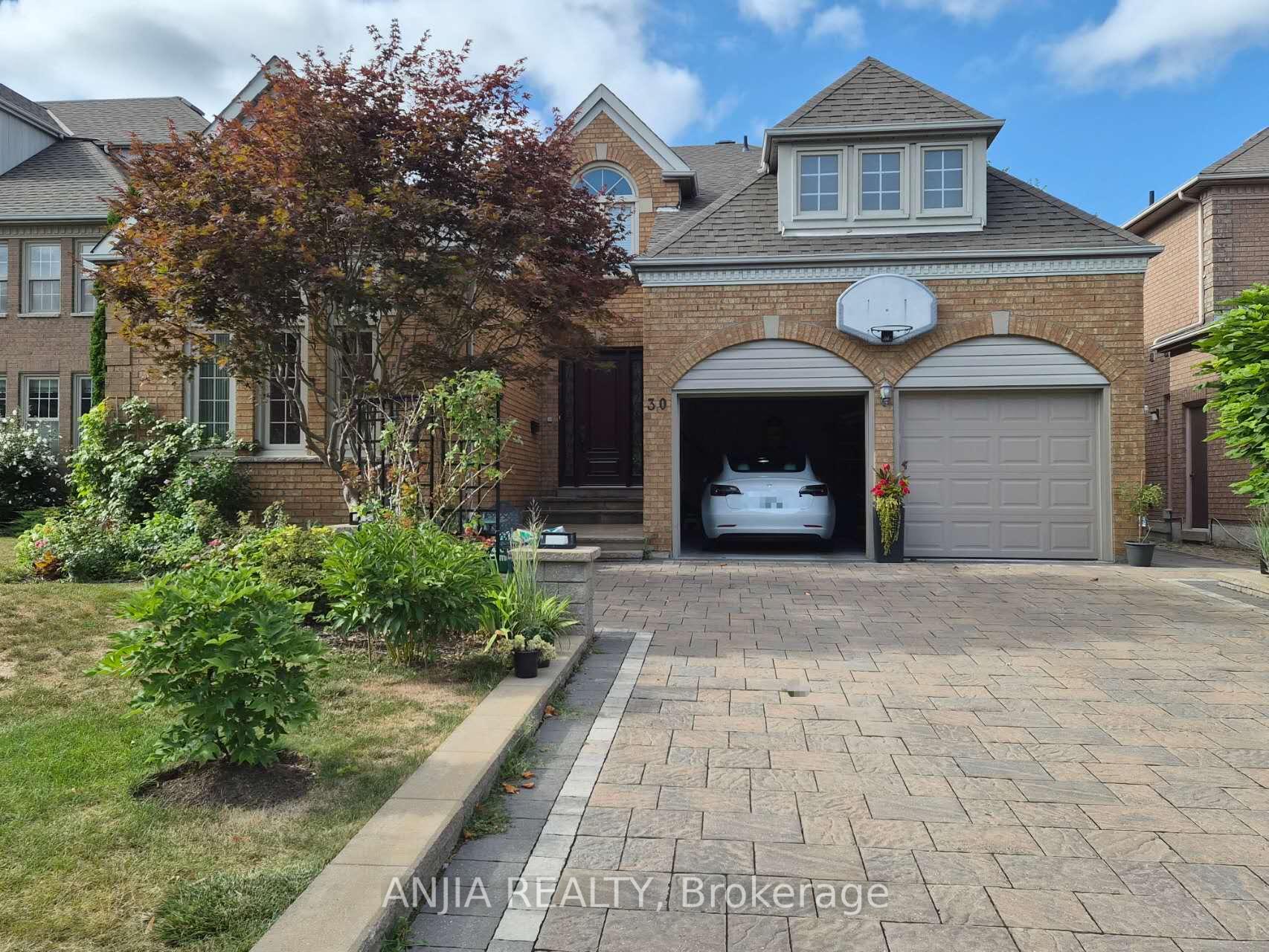 Photo 1 of Unit Bsmt, 30 Braeside Square, Markham, Unionville — HOMEH