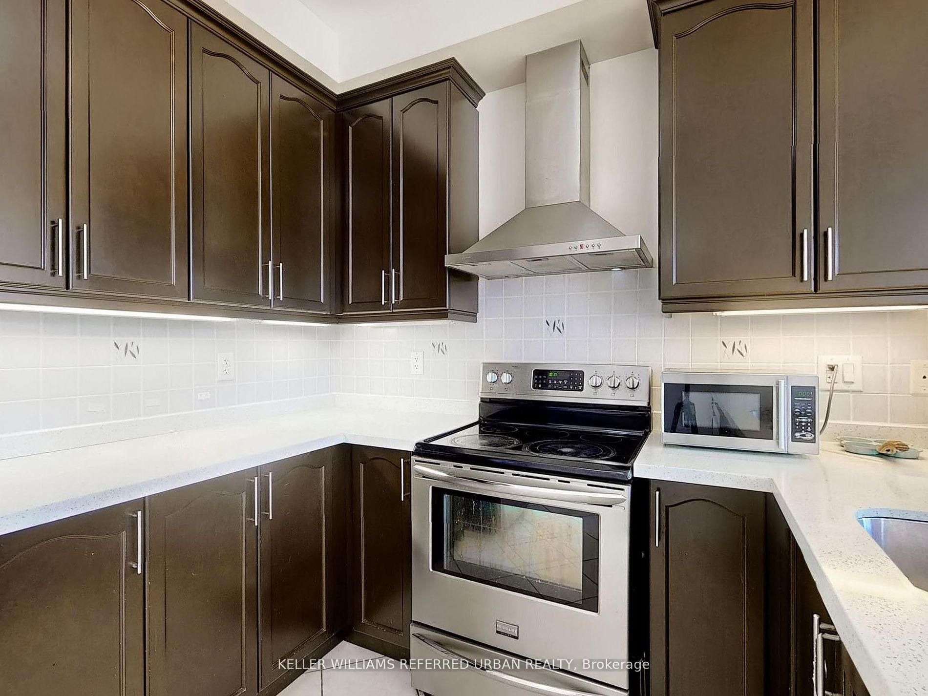Photo 5 of 32 Haskett Drive, Markham, Box Grove — HOMEH