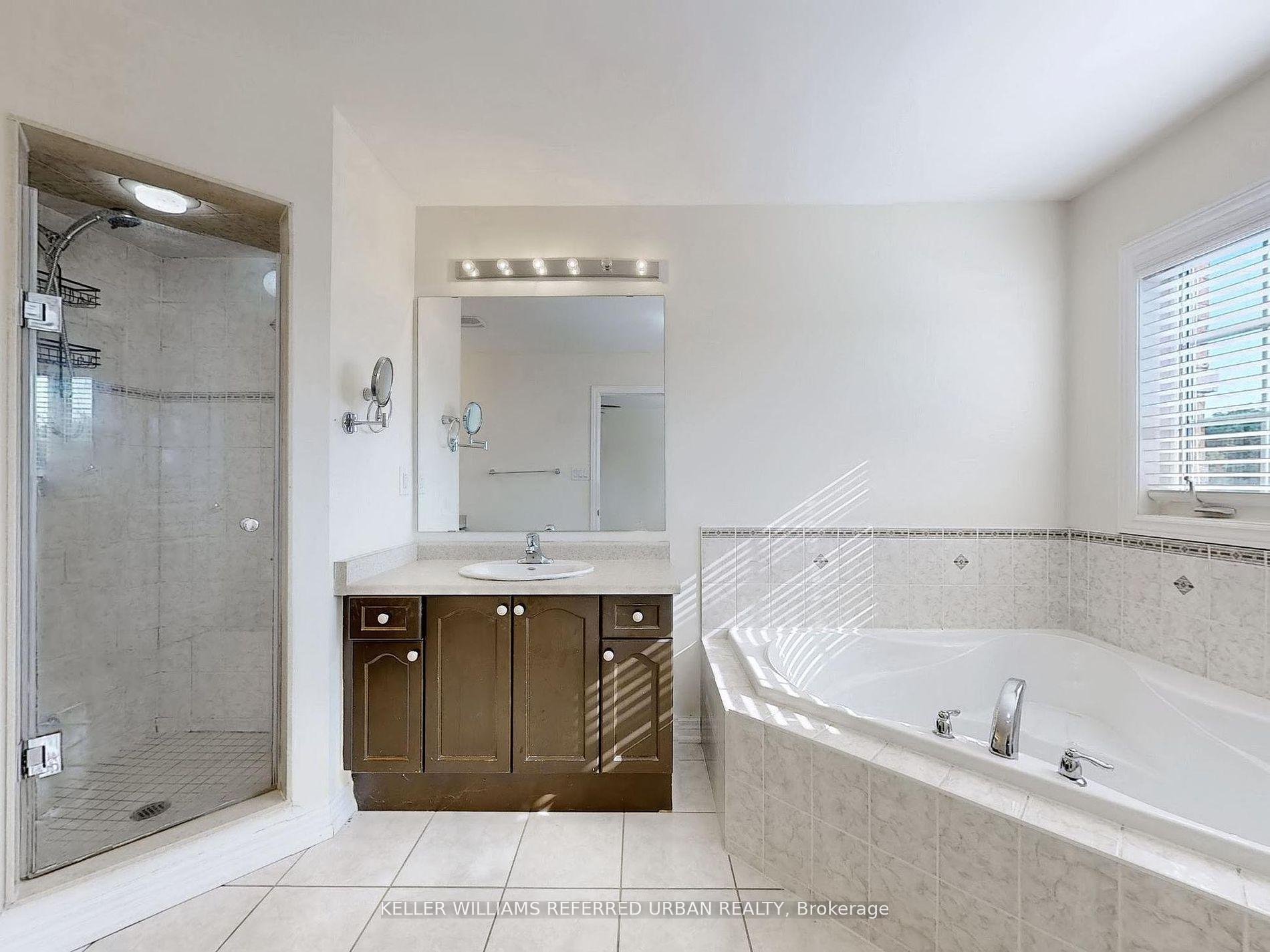 Photo 24 of 32 Haskett Drive, Markham, Box Grove — HOMEH
