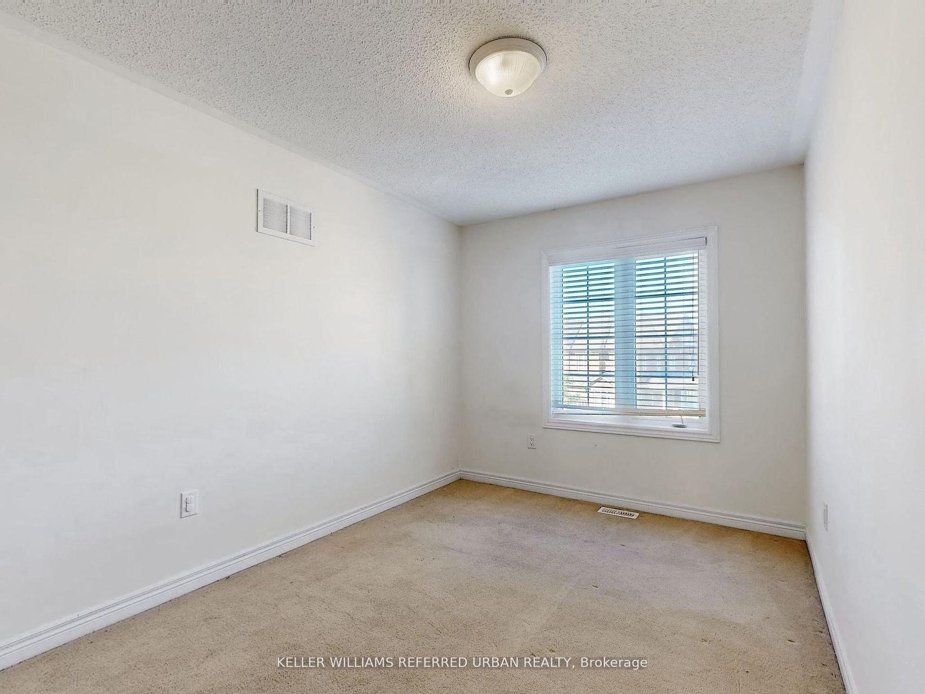 Photo 14 of 32 Haskett Drive, Markham, Box Grove — HOMEH