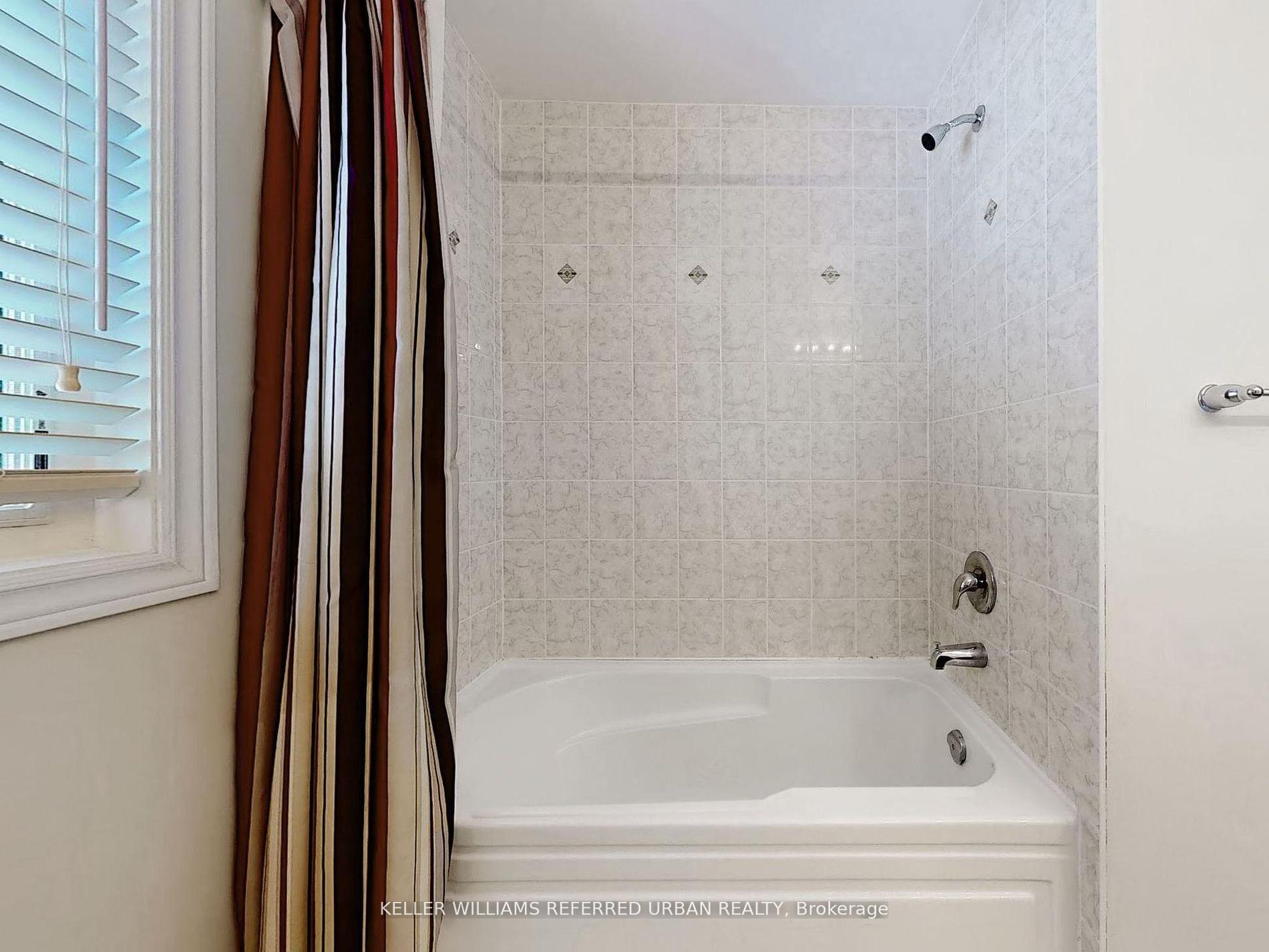 Photo 26 of 32 Haskett Drive, Markham, Box Grove — HOMEH