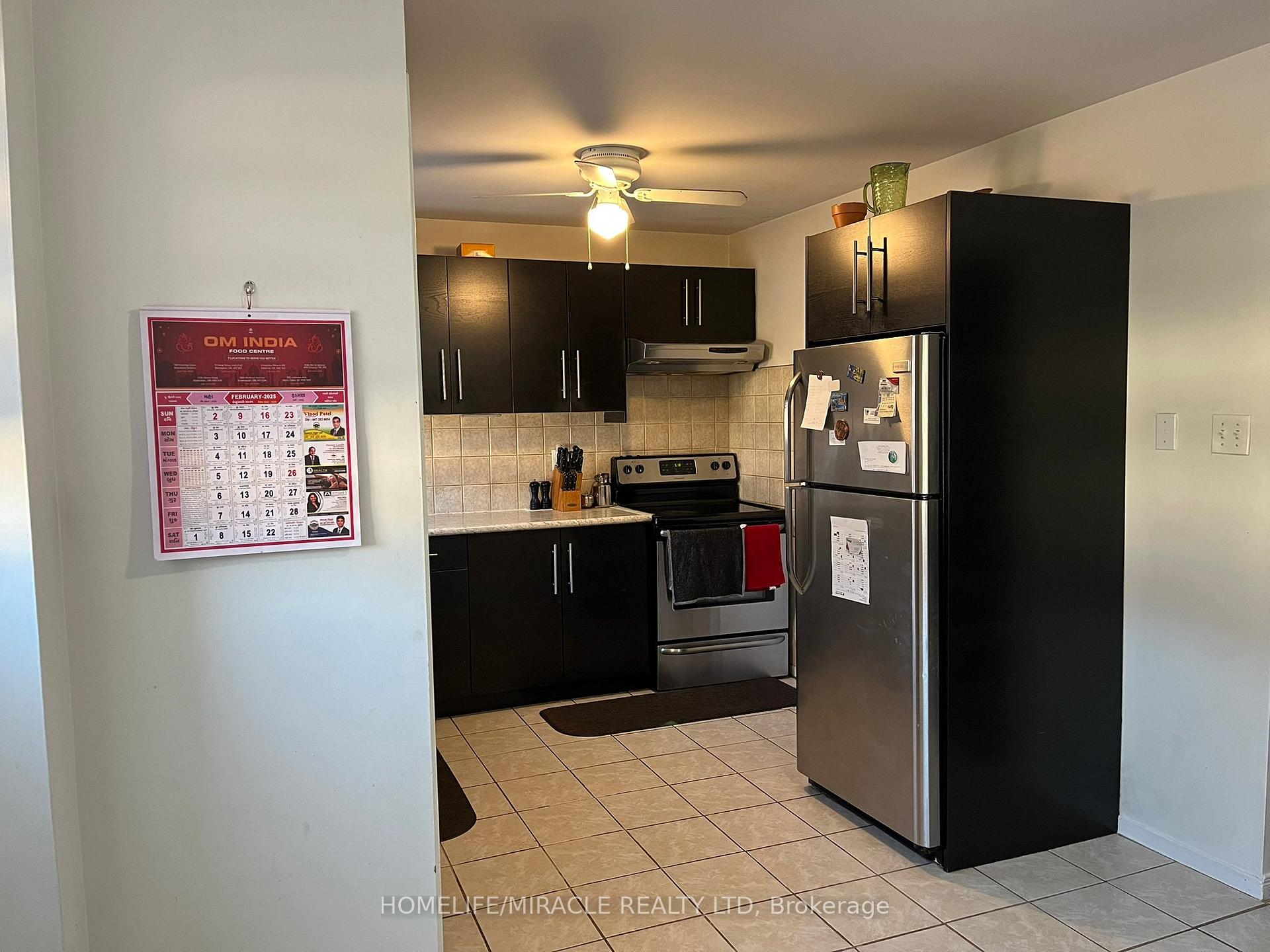Photo 8 of 20 Macallum Court, Brampton, Queen Street Corridor — HOMEH