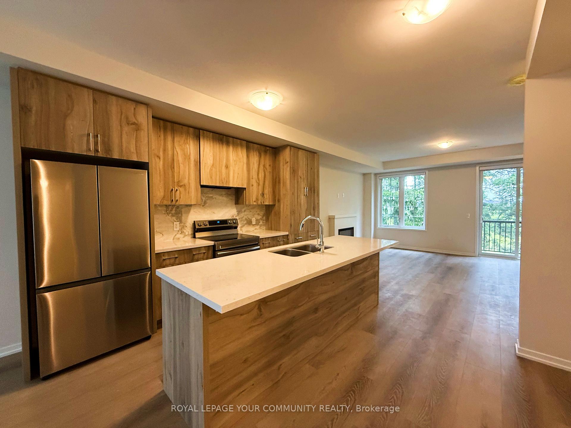 Photo 3 of 42 Arbour Green Crescent, Vaughan, Kleinburg — HOMEH