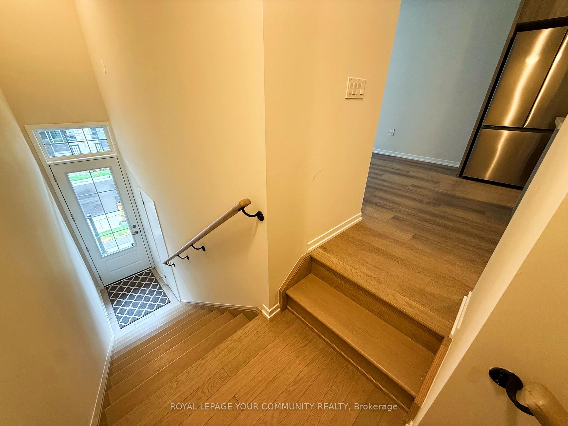 Photo 5 of 42 Arbour Green Crescent, Vaughan, Kleinburg — HOMEH
