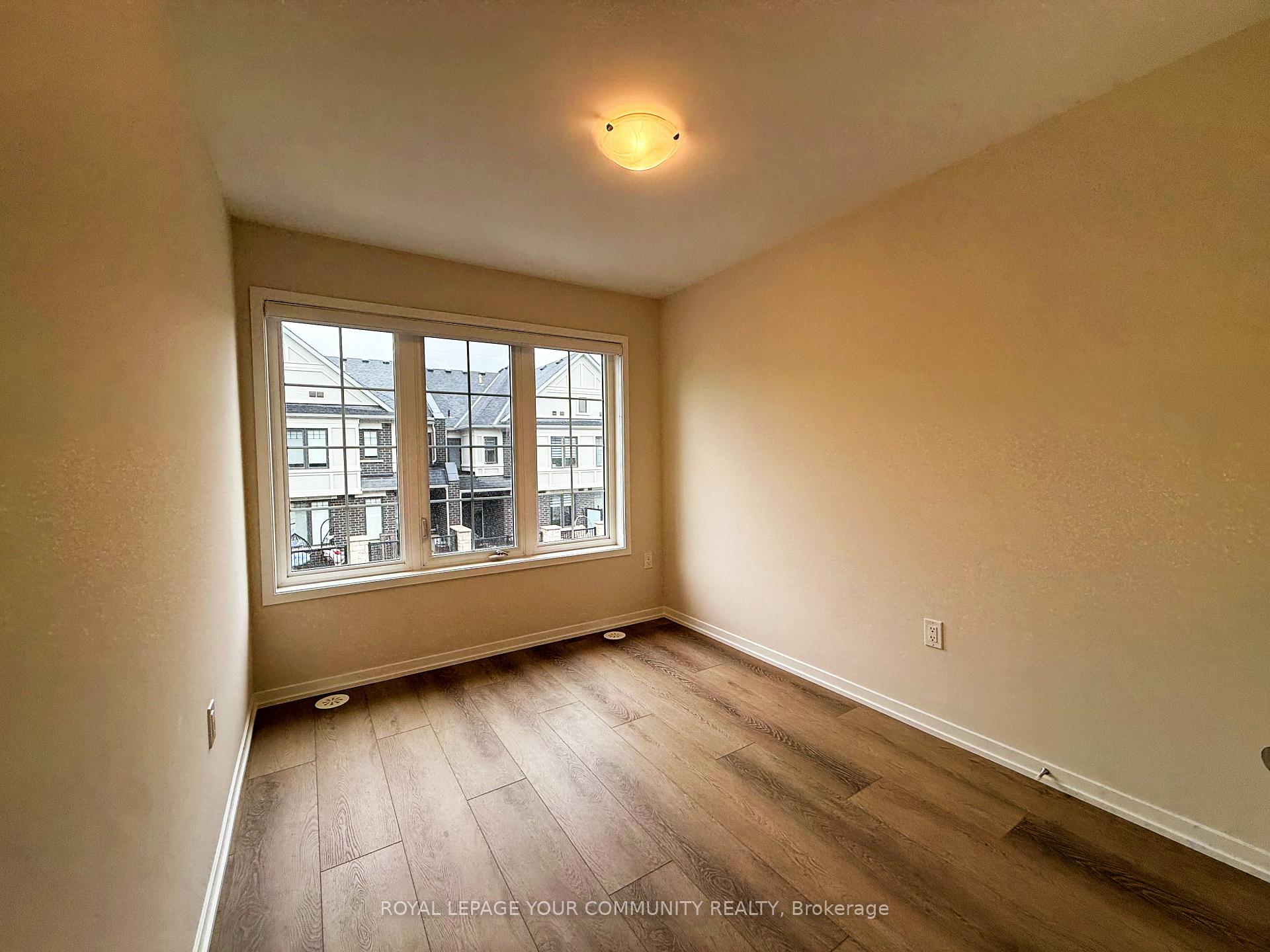 Photo 19 of 42 Arbour Green Crescent, Vaughan, Kleinburg — HOMEH