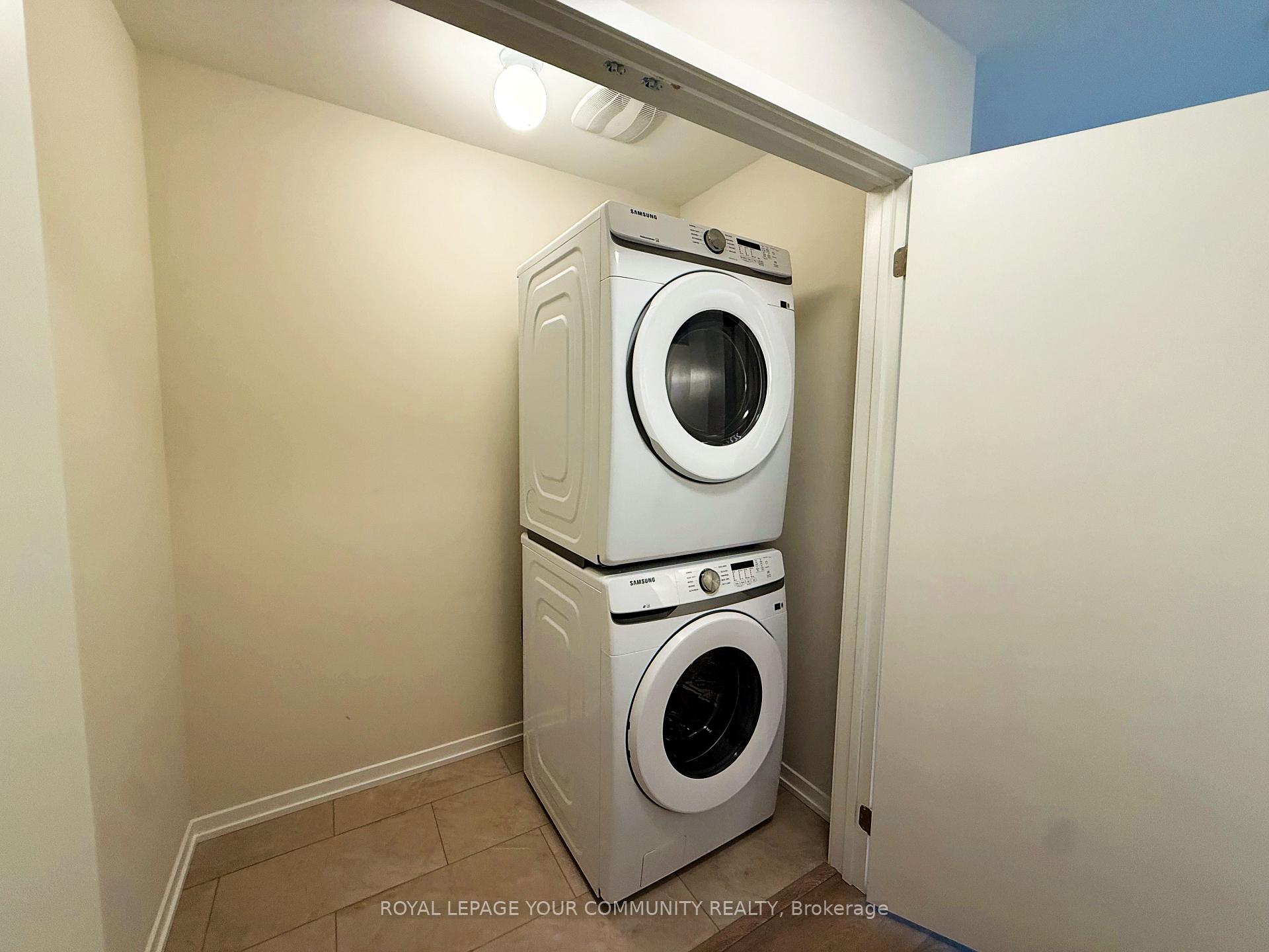 Photo 4 of 42 Arbour Green Crescent, Vaughan, Kleinburg — HOMEH