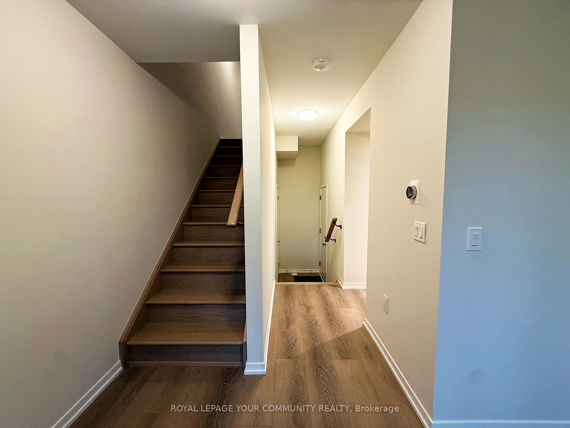 Photo 13 of 42 Arbour Green Crescent, Vaughan, Kleinburg — HOMEH