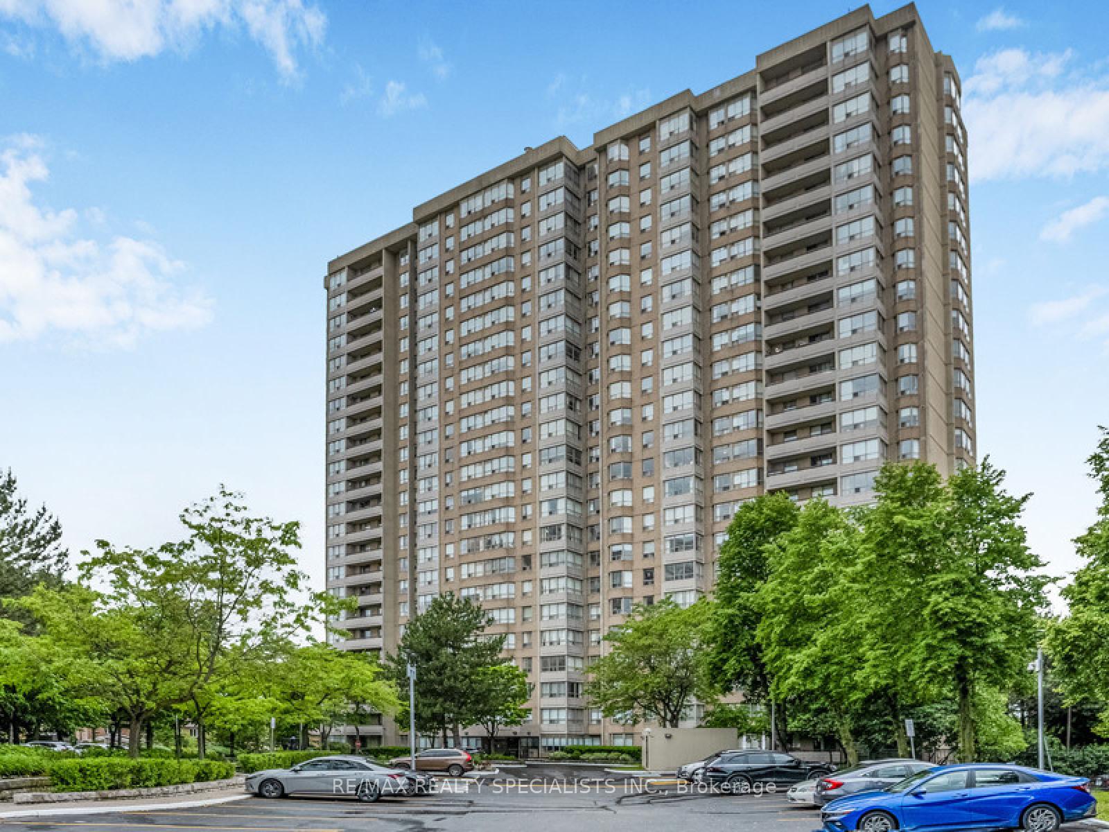Photo 1 of Unit 106, 30 Malta Avenue, Brampton, Fletcher's Creek South — HOMEH