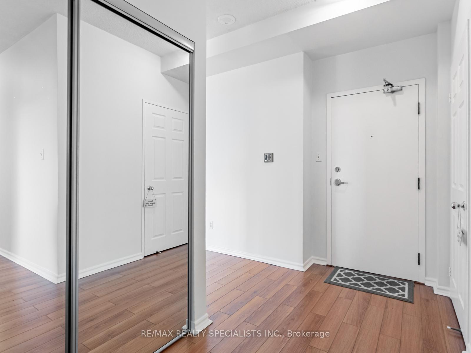 Photo 2 of Unit 106, 30 Malta Avenue, Brampton, Fletcher's Creek South — HOMEH