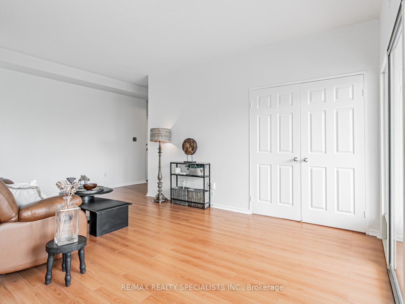 Photo 5 of Unit 106, 30 Malta Avenue, Brampton, Fletcher's Creek South — HOMEH