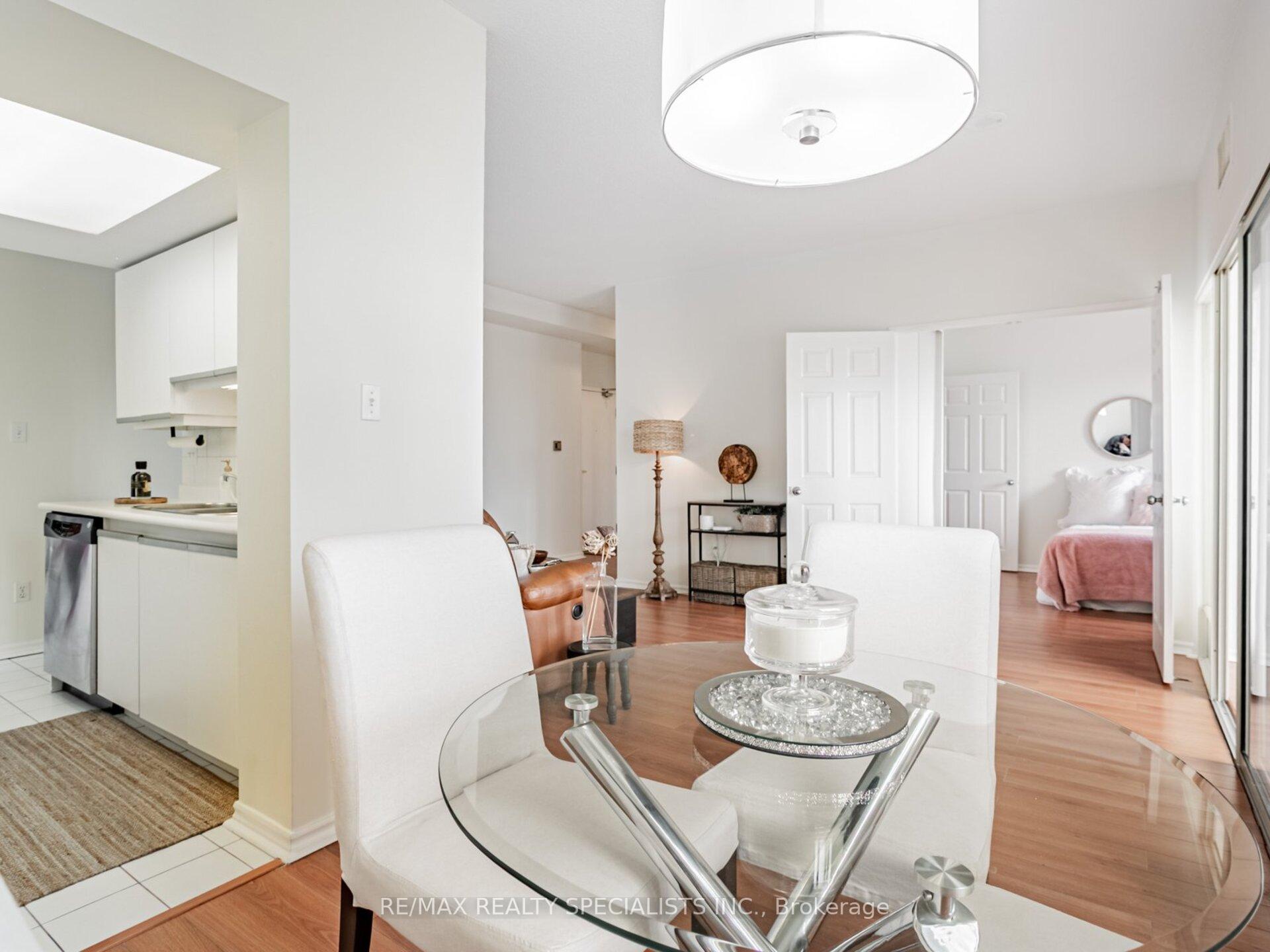 Photo 8 of Unit 106, 30 Malta Avenue, Brampton, Fletcher's Creek South — HOMEH