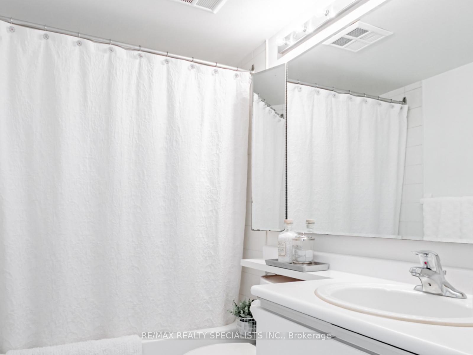Photo 15 of Unit 106, 30 Malta Avenue, Brampton, Fletcher's Creek South — HOMEH
