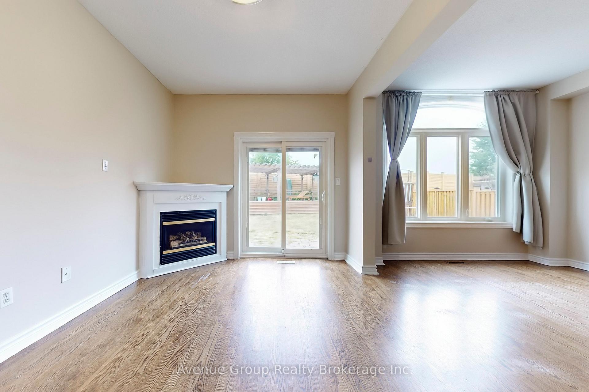 Photo 2 of 219 Milliken Meadows Drive, Markham, Milliken Mills West — HOMEH