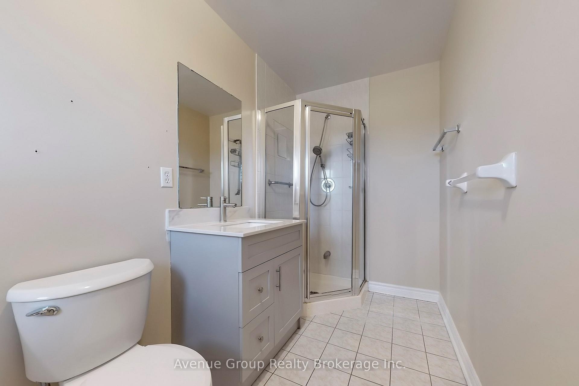 Photo 15 of 219 Milliken Meadows Drive, Markham, Milliken Mills West — HOMEH