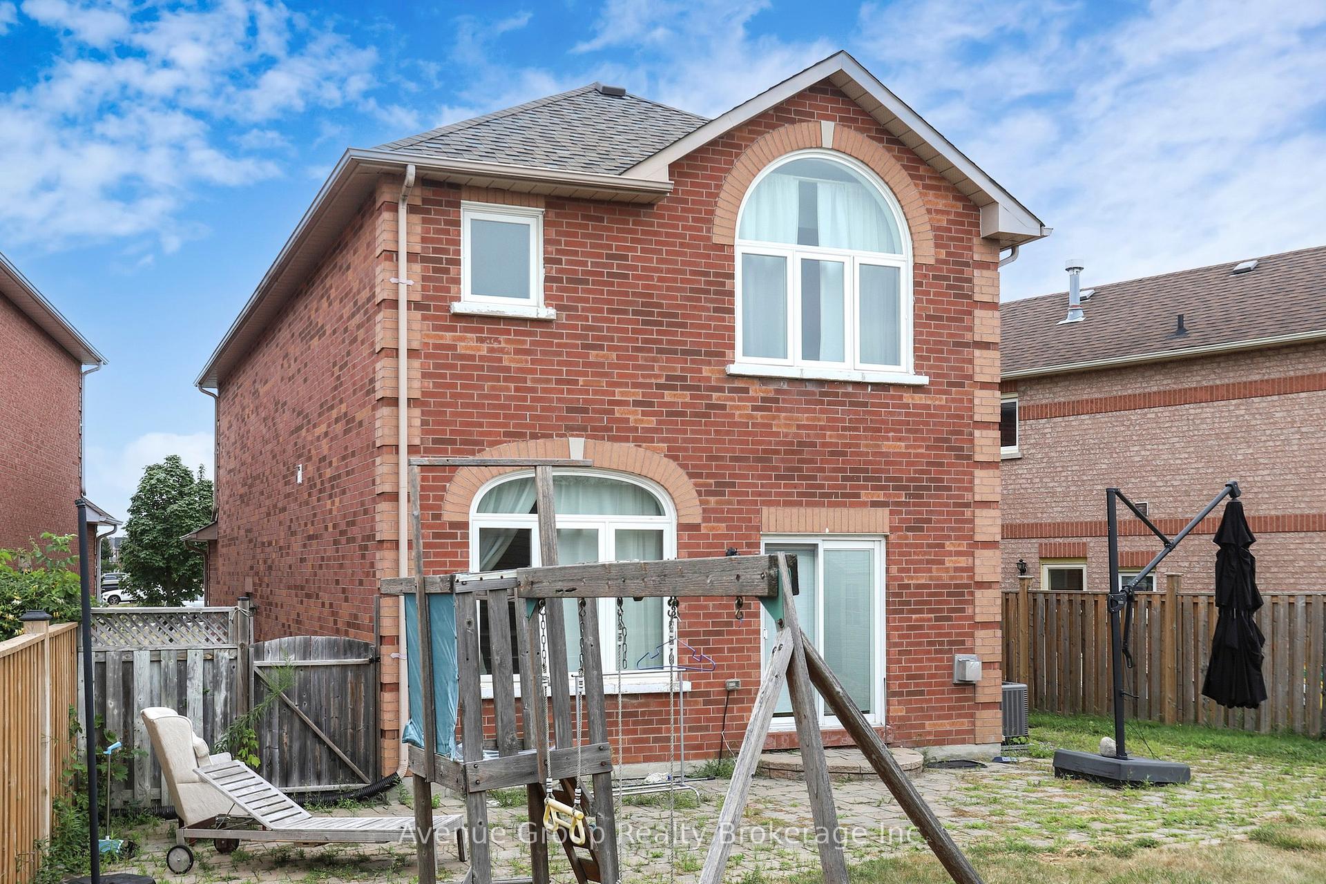 Photo 39 of 219 Milliken Meadows Drive, Markham, Milliken Mills West — HOMEH