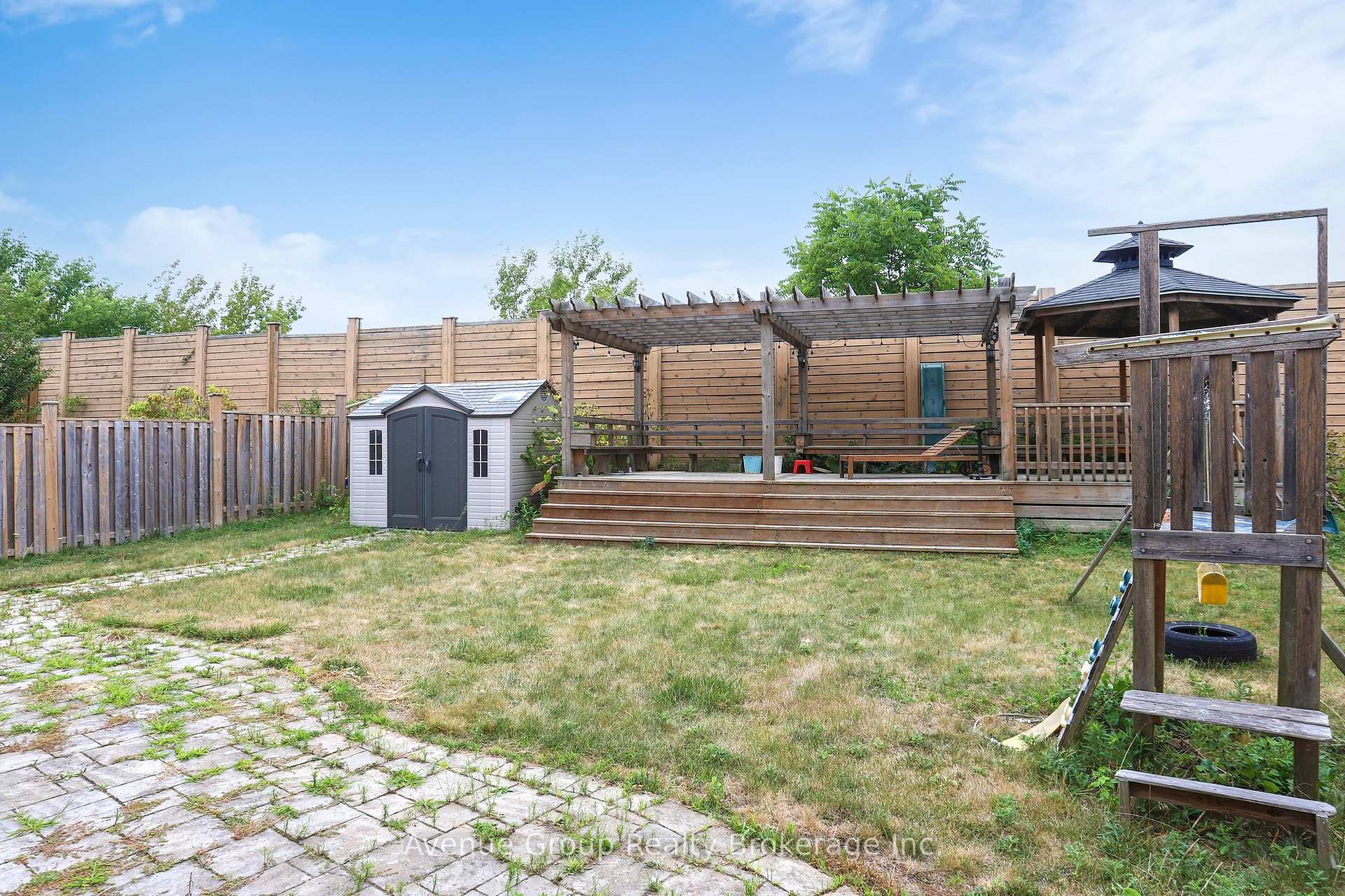 Photo 14 of 219 Milliken Meadows Drive, Markham, Milliken Mills West — HOMEH