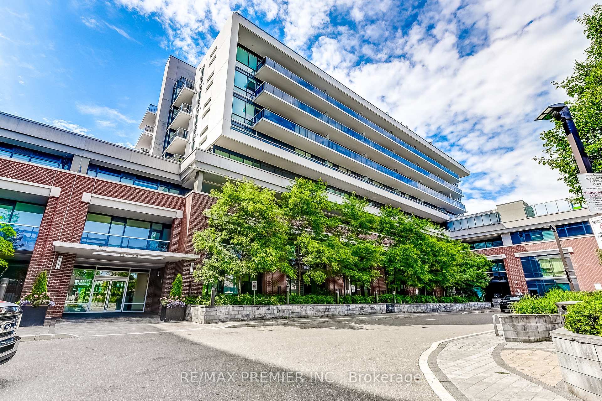 Photo 1 of Unit 203, 4800 Highway 7, Vaughan, East Woodbridge — HOMEH