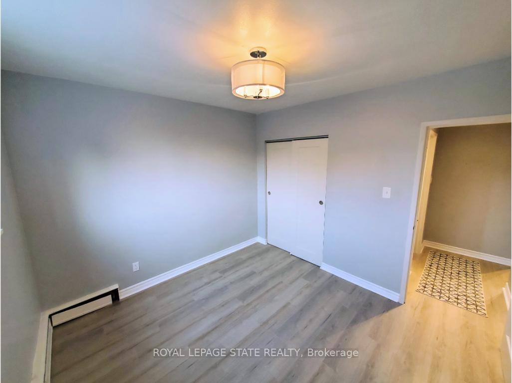 Photo 14 of 981 Mohawk Road E, Hamilton, Huntington — HOMEH