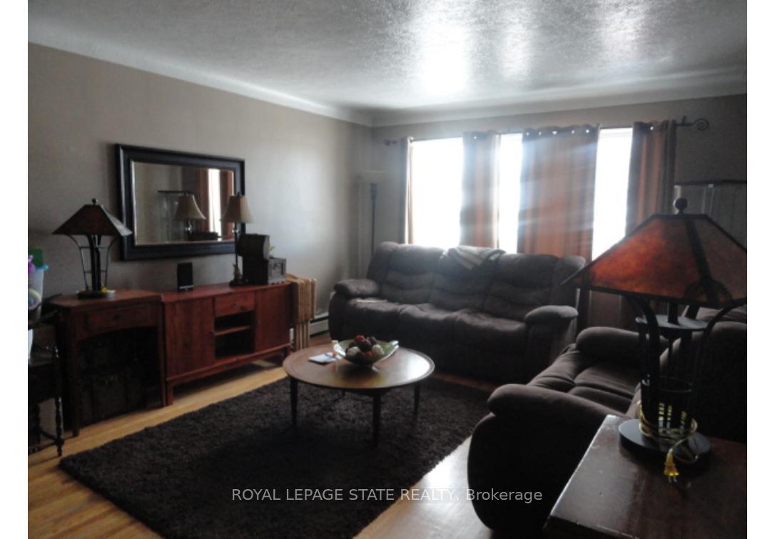 Photo 20 of 981 Mohawk Road E, Hamilton, Huntington — HOMEH