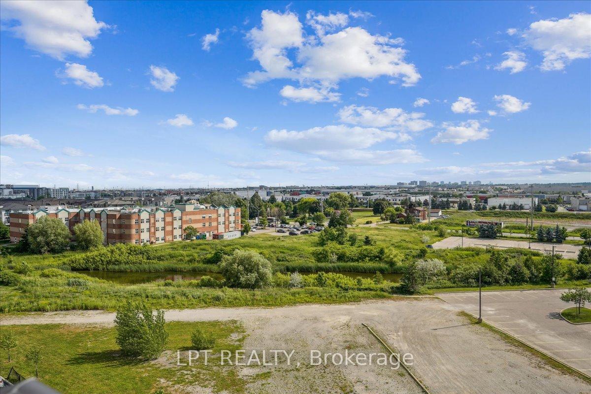 Photo 9 of Unit 609, 45 Yorkland Boulevard, Brampton, Goreway Drive Corridor — HOMEH