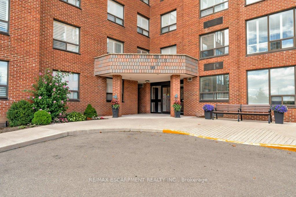 Photo 5 of Unit 408, 99 Donn Avenue, Hamilton, Stoney Creek — HOMEH