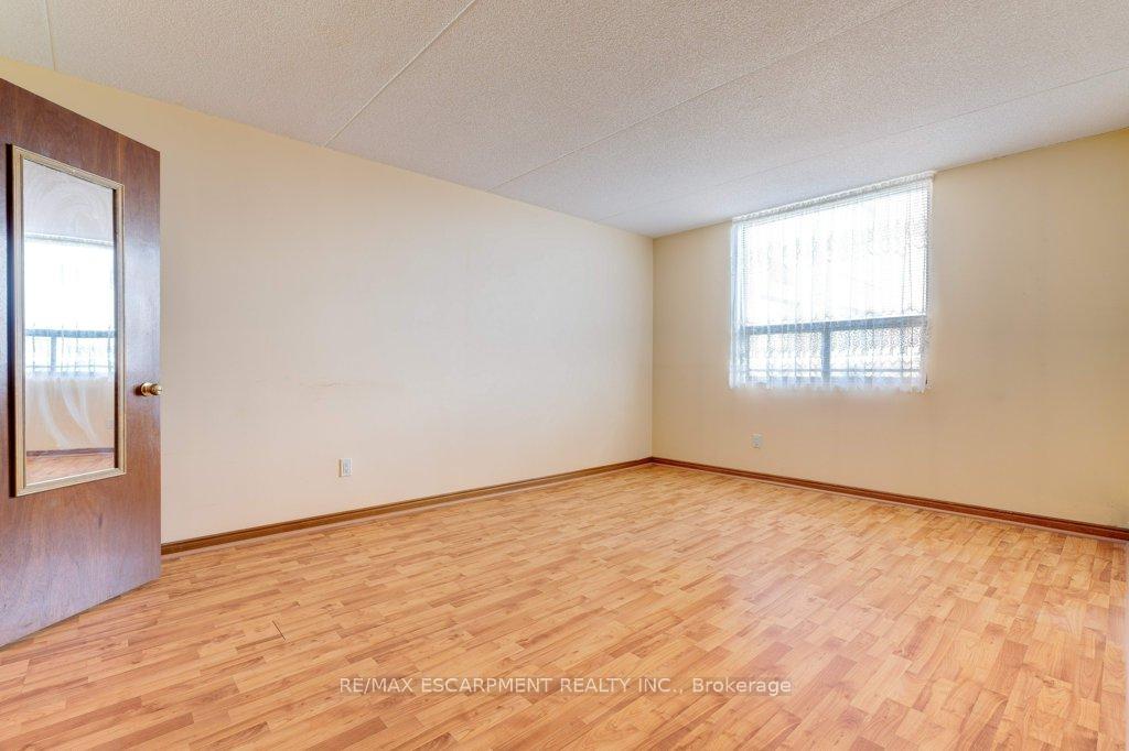 Photo 11 of Unit 408, 99 Donn Avenue, Hamilton, Stoney Creek — HOMEH