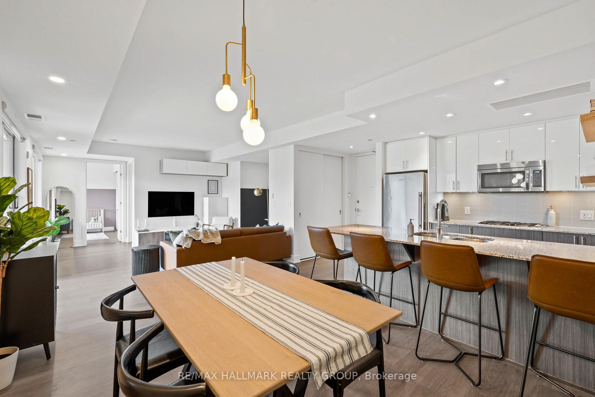Photo 13 of Unit 401, 7 Marquette Avenue, Ottawa, Vanier — HOMEH