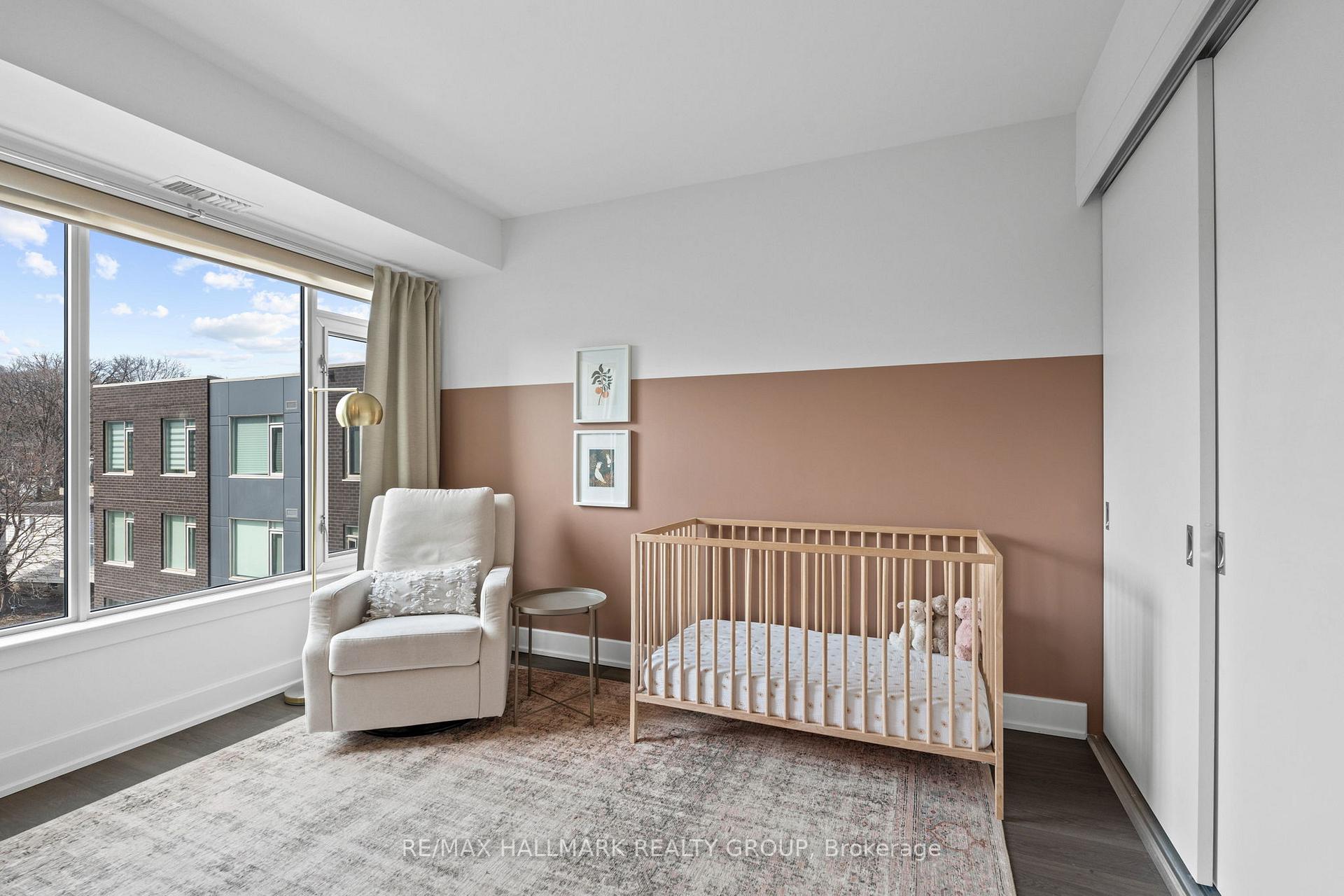 Photo 16 of Unit 401, 7 Marquette Avenue, Ottawa, Vanier — HOMEH