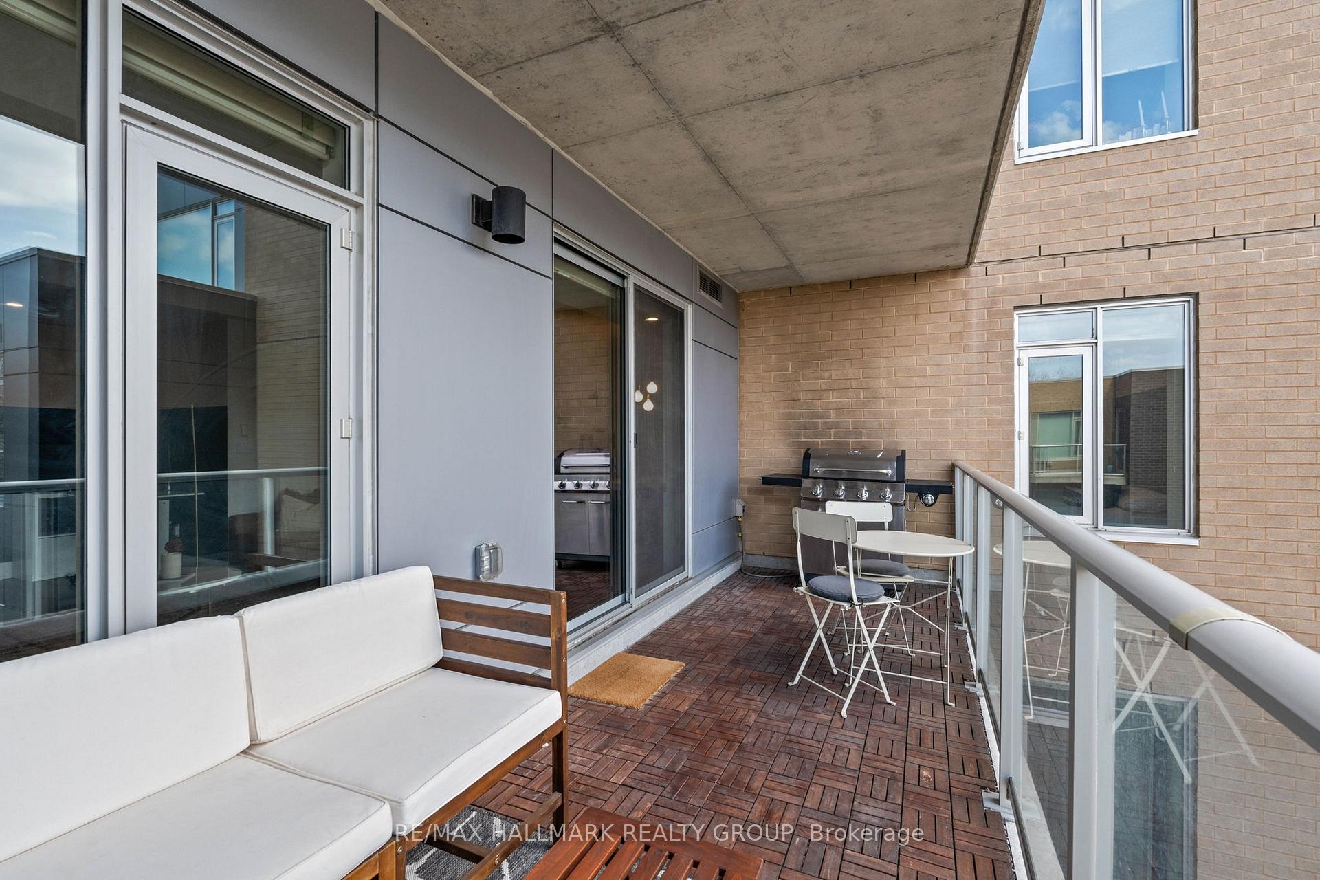 Photo 19 of Unit 401, 7 Marquette Avenue, Ottawa, Vanier — HOMEH