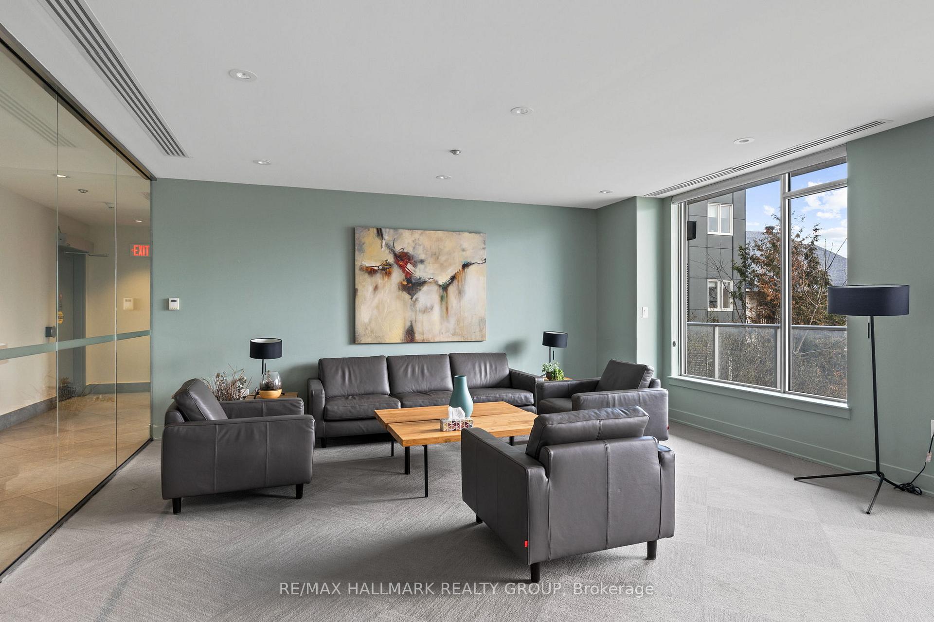 Photo 23 of Unit 401, 7 Marquette Avenue, Ottawa, Vanier — HOMEH
