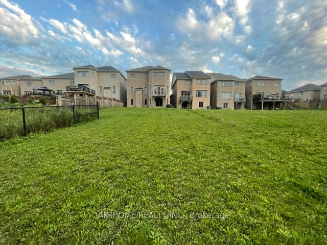 Photo 36 of 14 Warren Mcbride Crescent, Aurora, Rural Aurora — HOMEH