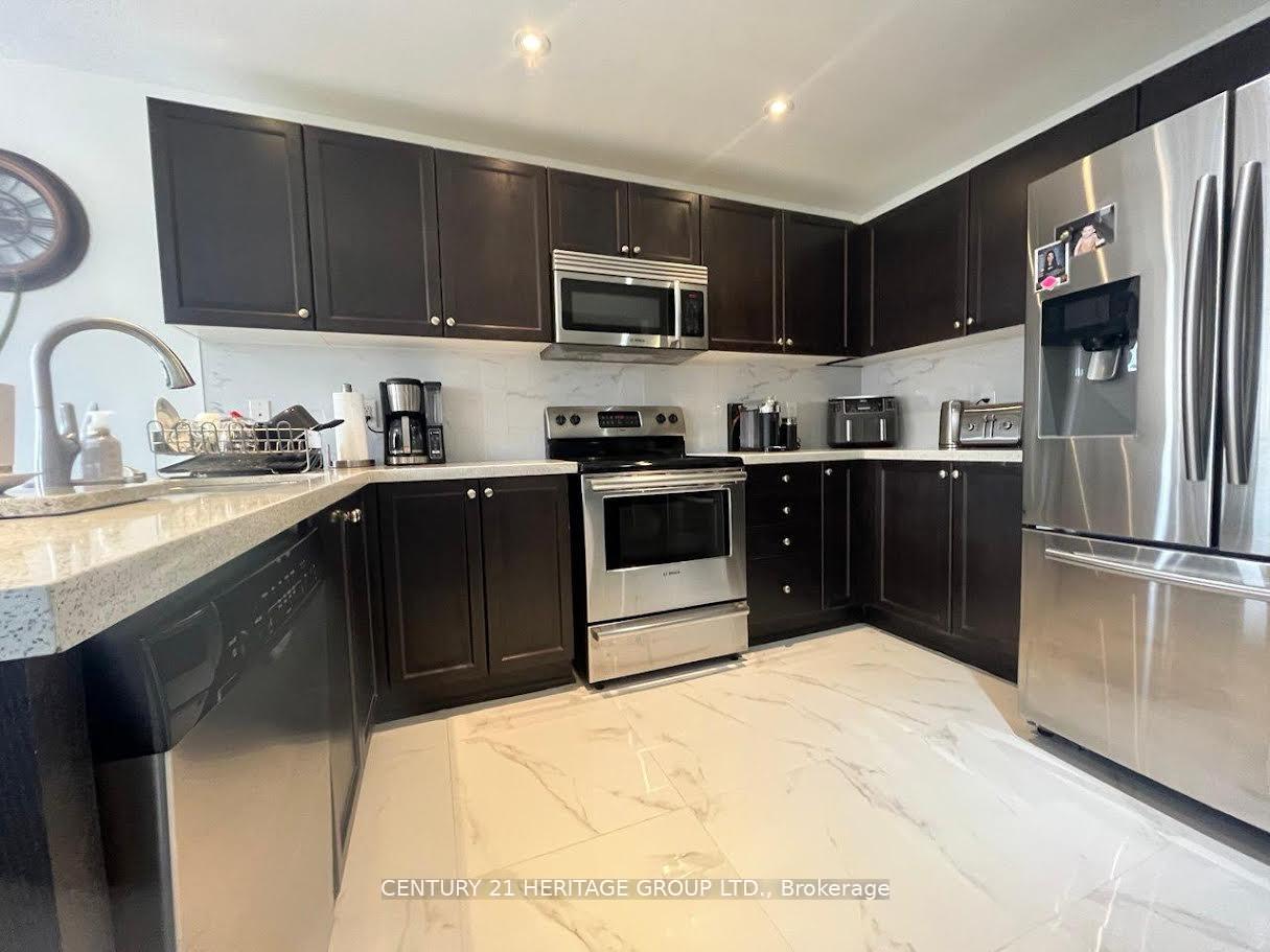 Photo 2 of Unit Main, 135 Black Maple Crescent, Vaughan, Patterson — HOMEH