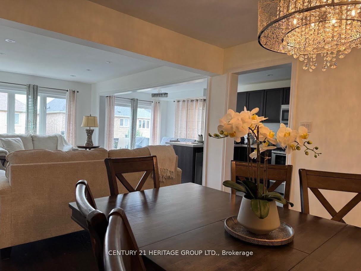 Photo 20 of Unit Main, 135 Black Maple Crescent, Vaughan, Patterson — HOMEH