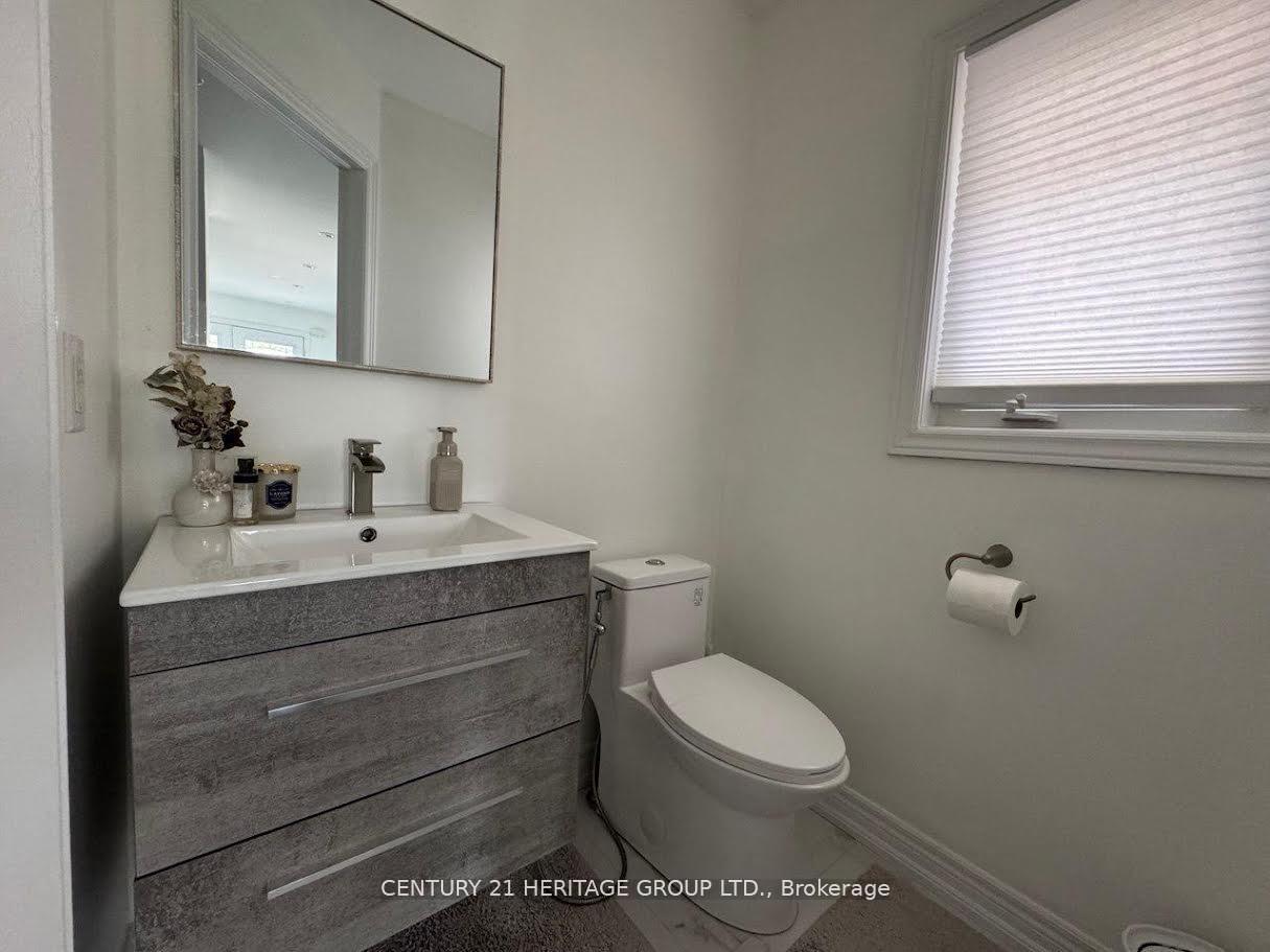 Photo 8 of Unit Main, 135 Black Maple Crescent, Vaughan, Patterson — HOMEH