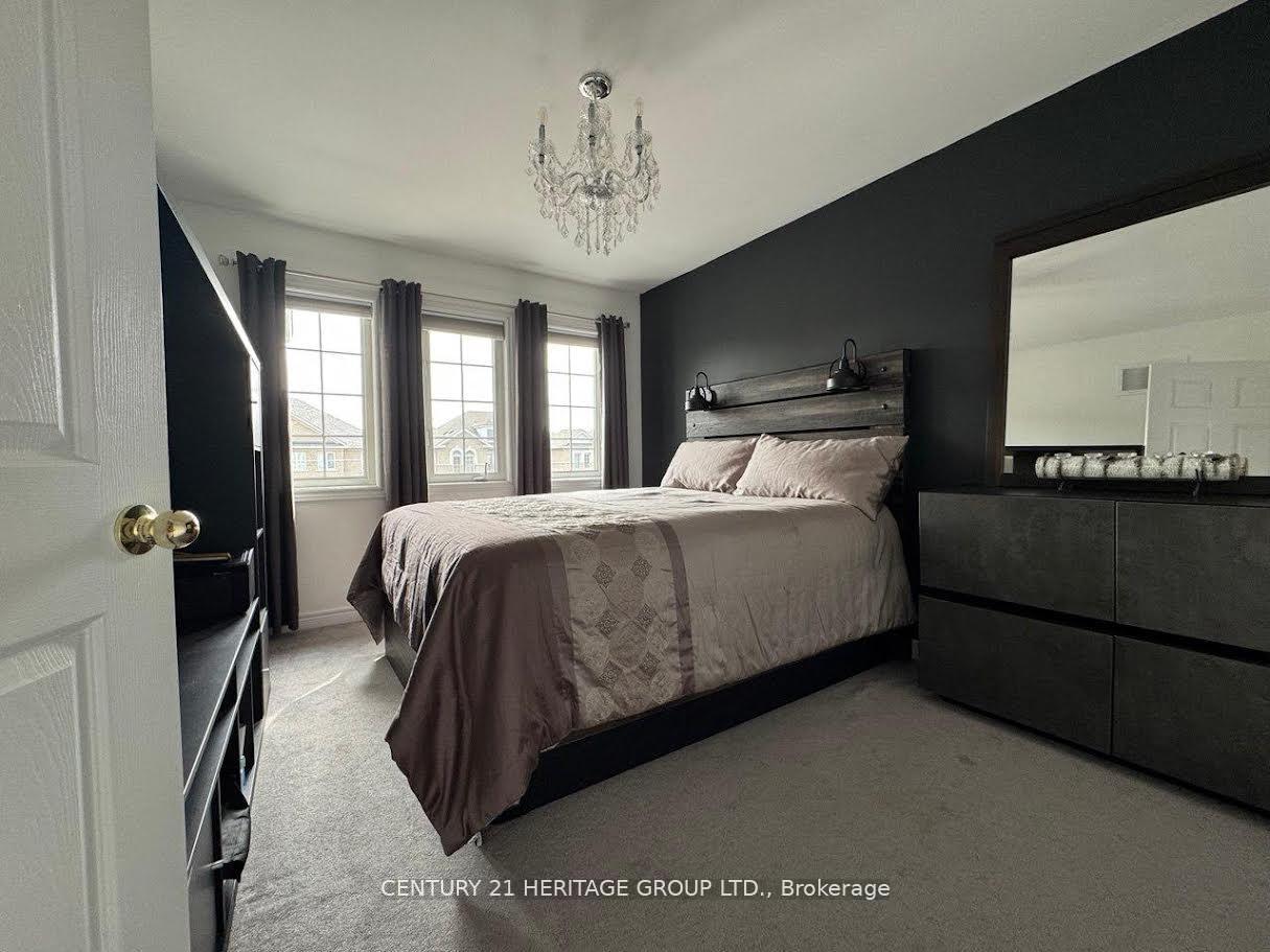Photo 17 of Unit Main, 135 Black Maple Crescent, Vaughan, Patterson — HOMEH