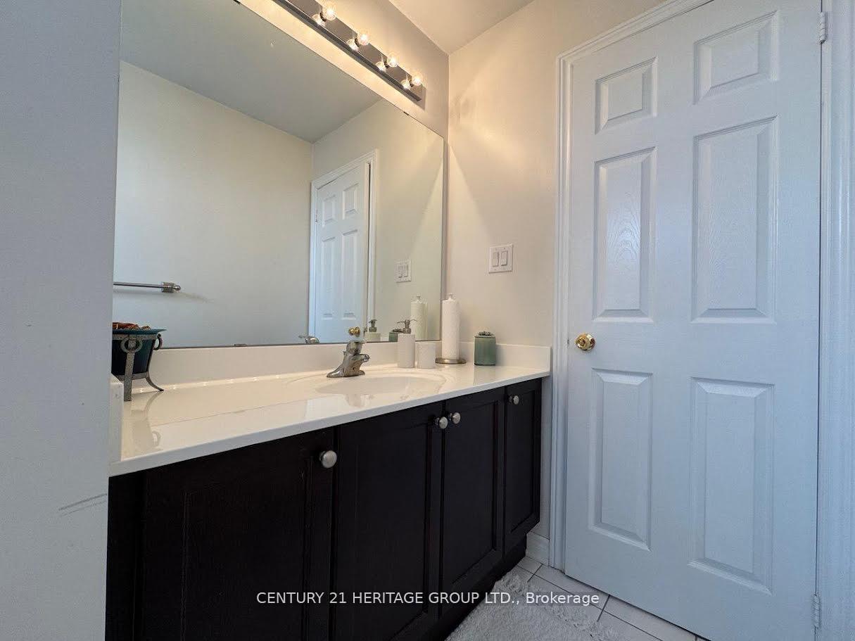 Photo 10 of Unit Main, 135 Black Maple Crescent, Vaughan, Patterson — HOMEH