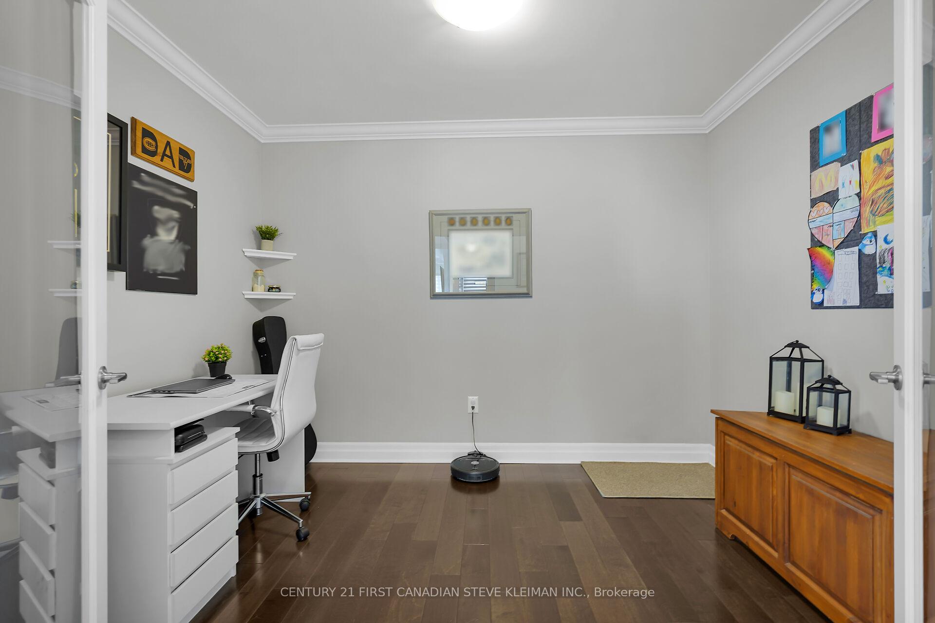Photo 3 of Unit 1909, 505 Talbot Street, London, East F — HOMEH