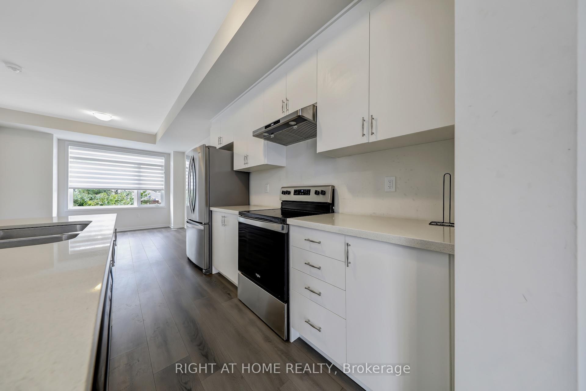 Photo 20 of 113 Crimson Forest Drive, Vaughan, Patterson — HOMEH