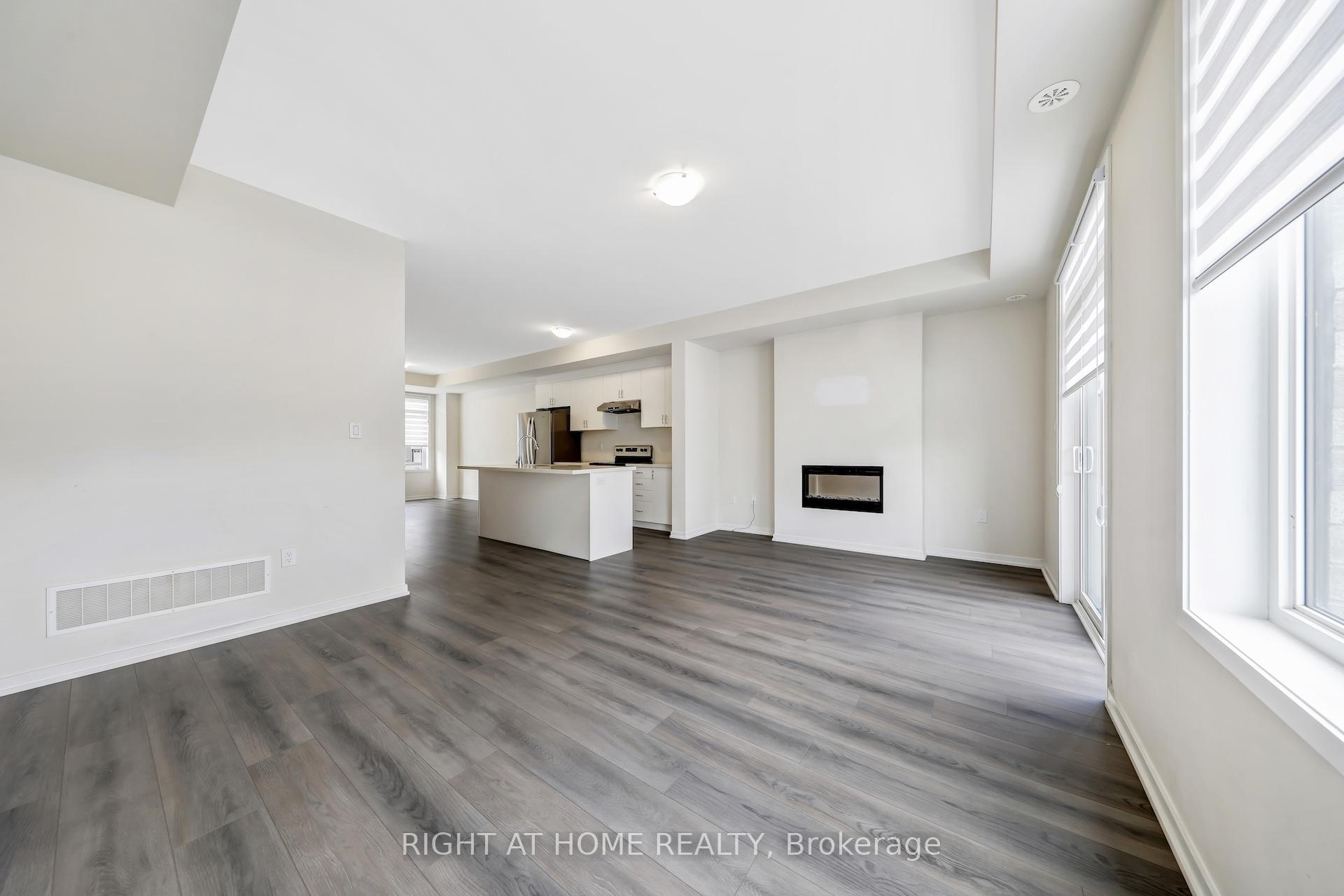 Photo 28 of 113 Crimson Forest Drive, Vaughan, Patterson — HOMEH