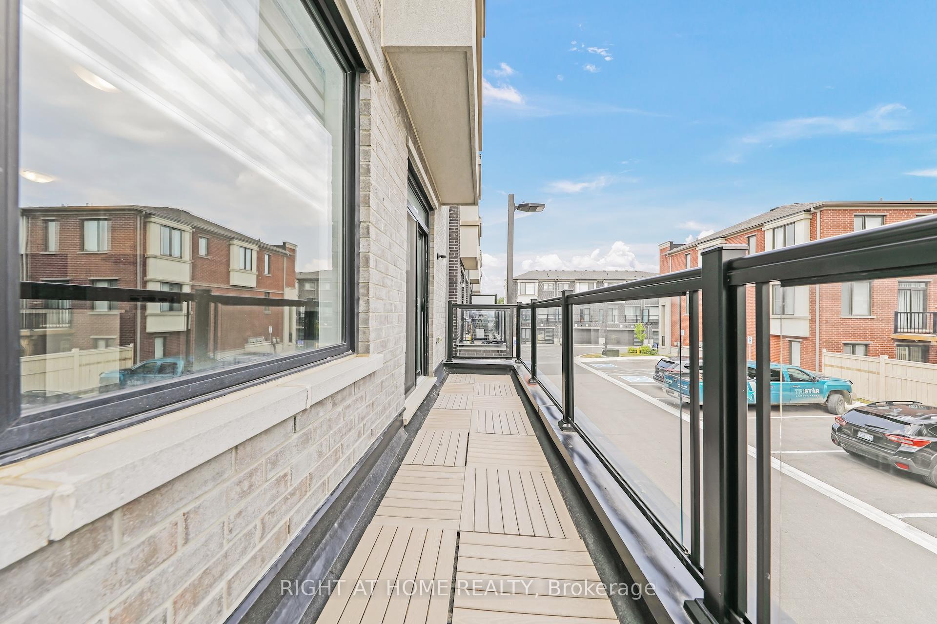 Photo 32 of 113 Crimson Forest Drive, Vaughan, Patterson — HOMEH