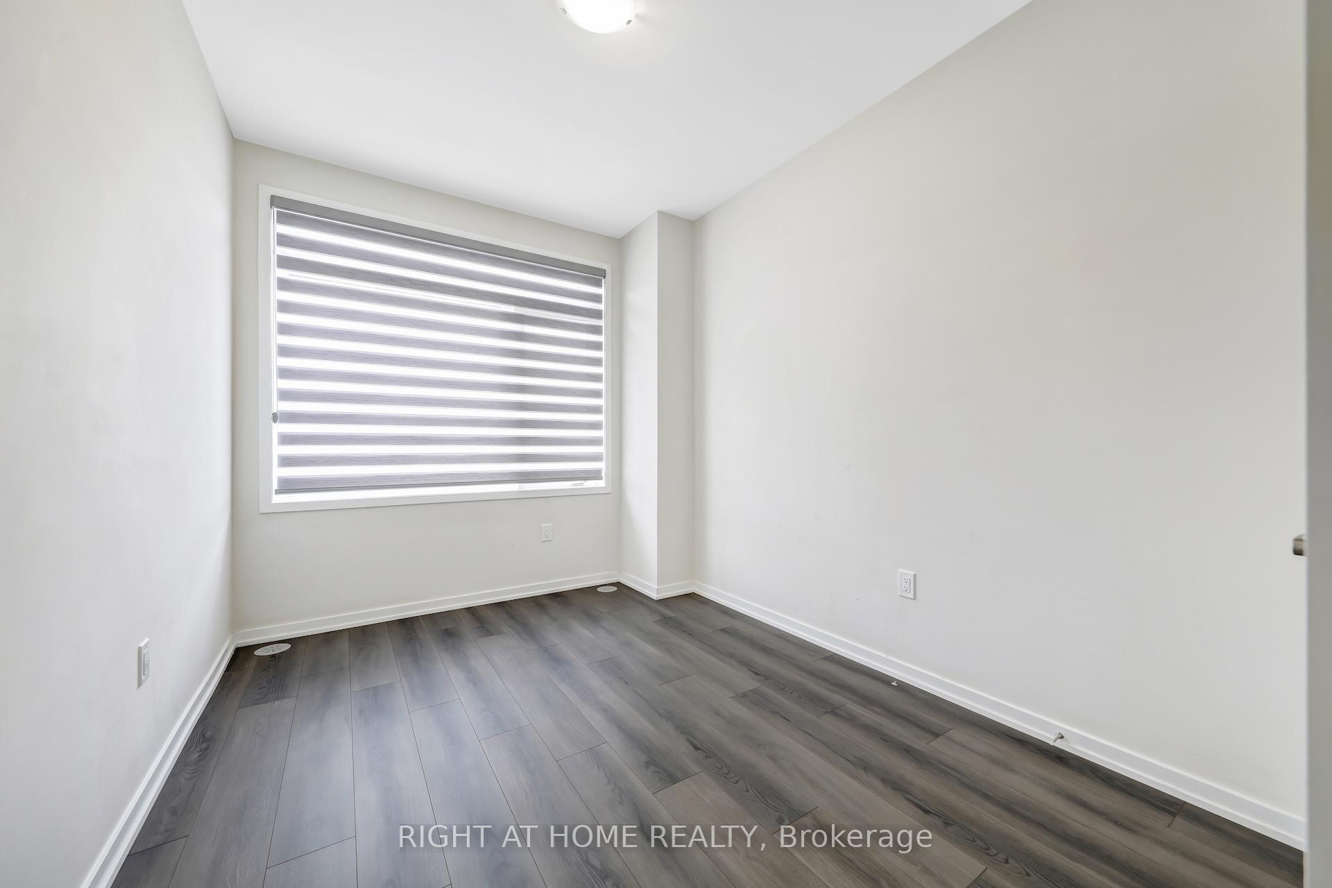 Photo 11 of 113 Crimson Forest Drive, Vaughan, Patterson — HOMEH
