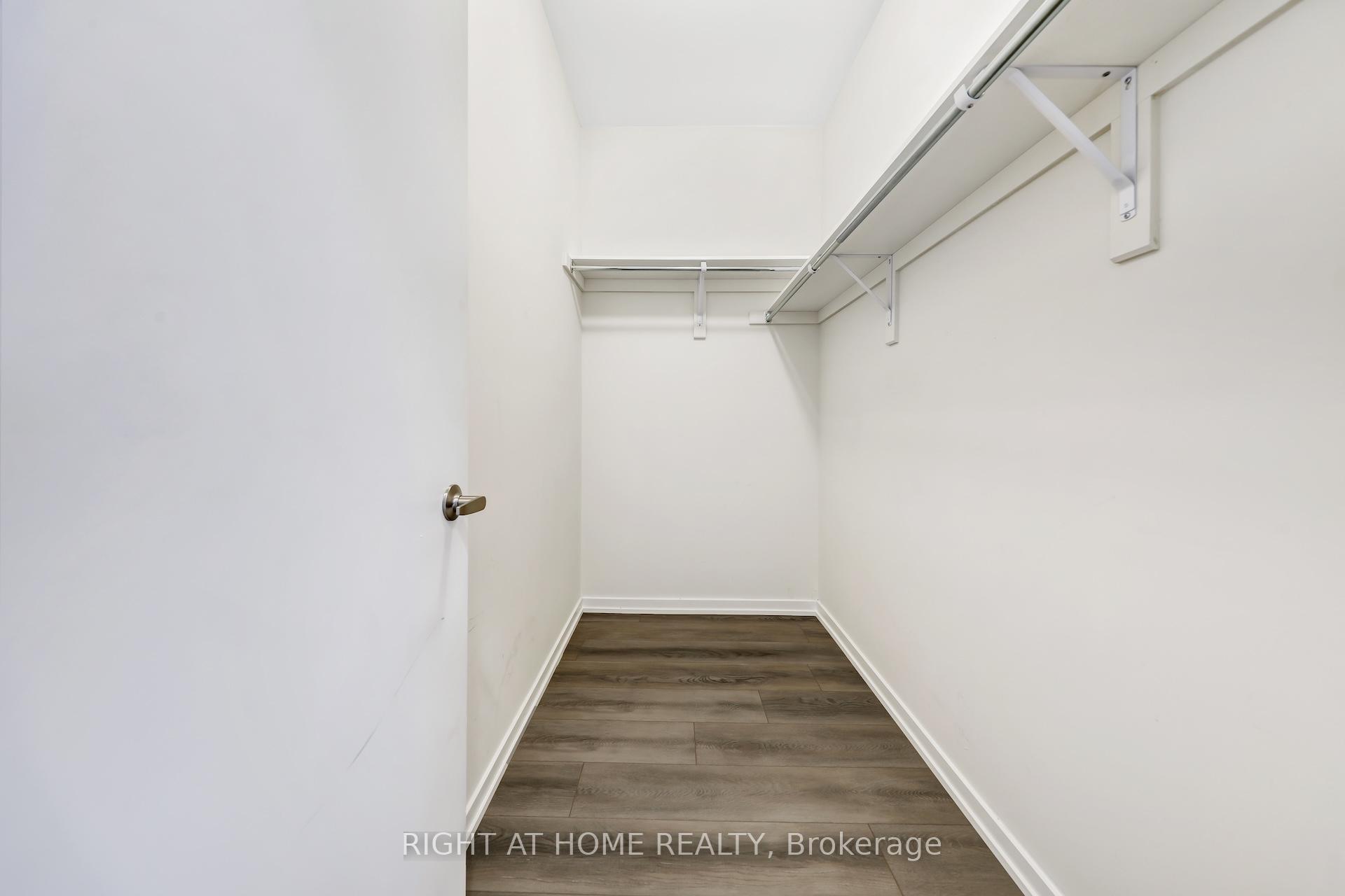 Photo 18 of 113 Crimson Forest Drive, Vaughan, Patterson — HOMEH