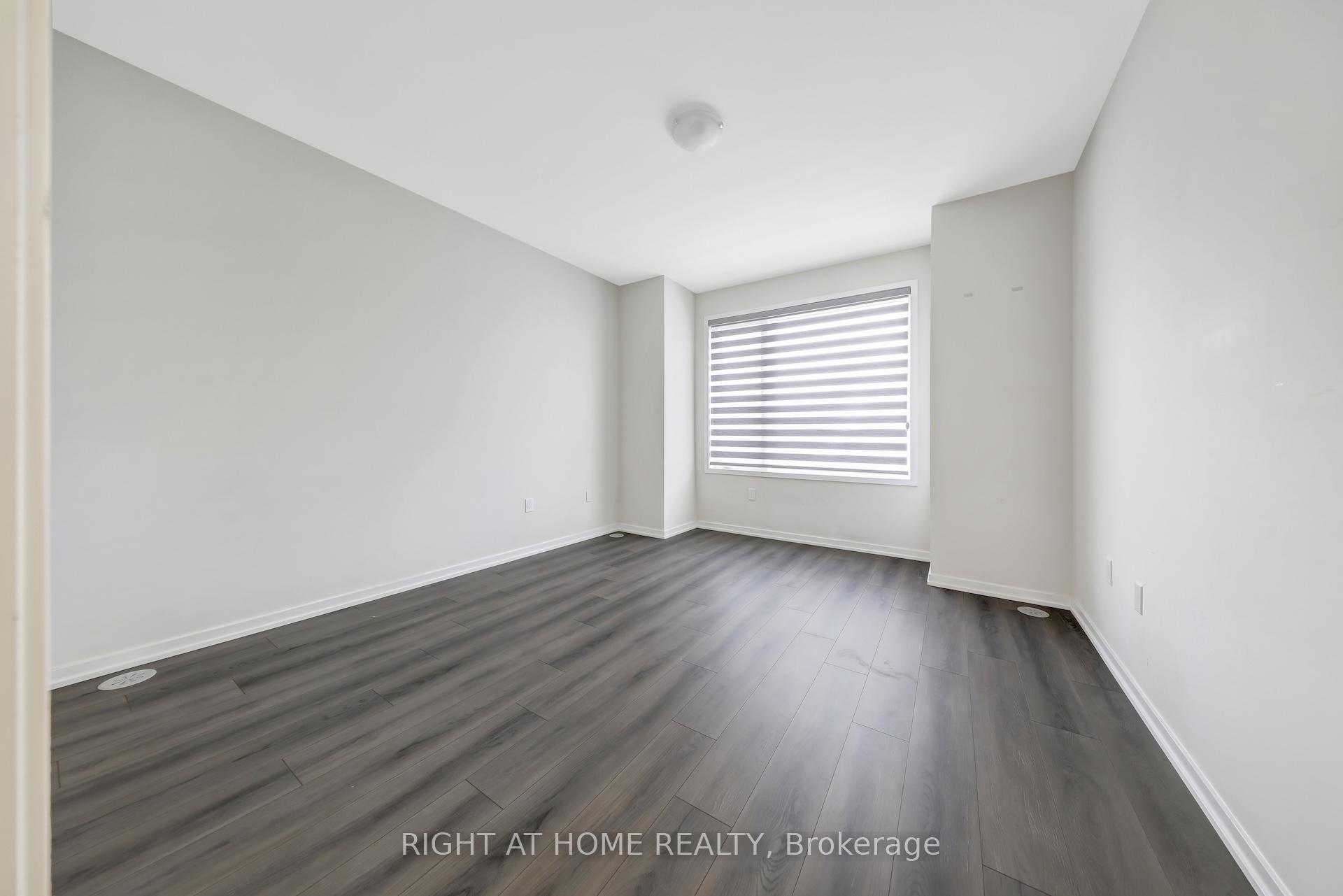 Photo 14 of 113 Crimson Forest Drive, Vaughan, Patterson — HOMEH